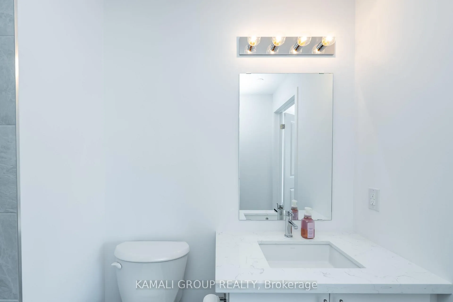 Photo 14 of Unit 221, 470 Dundas Street E, Hamilton, Waterdown — HOMEH