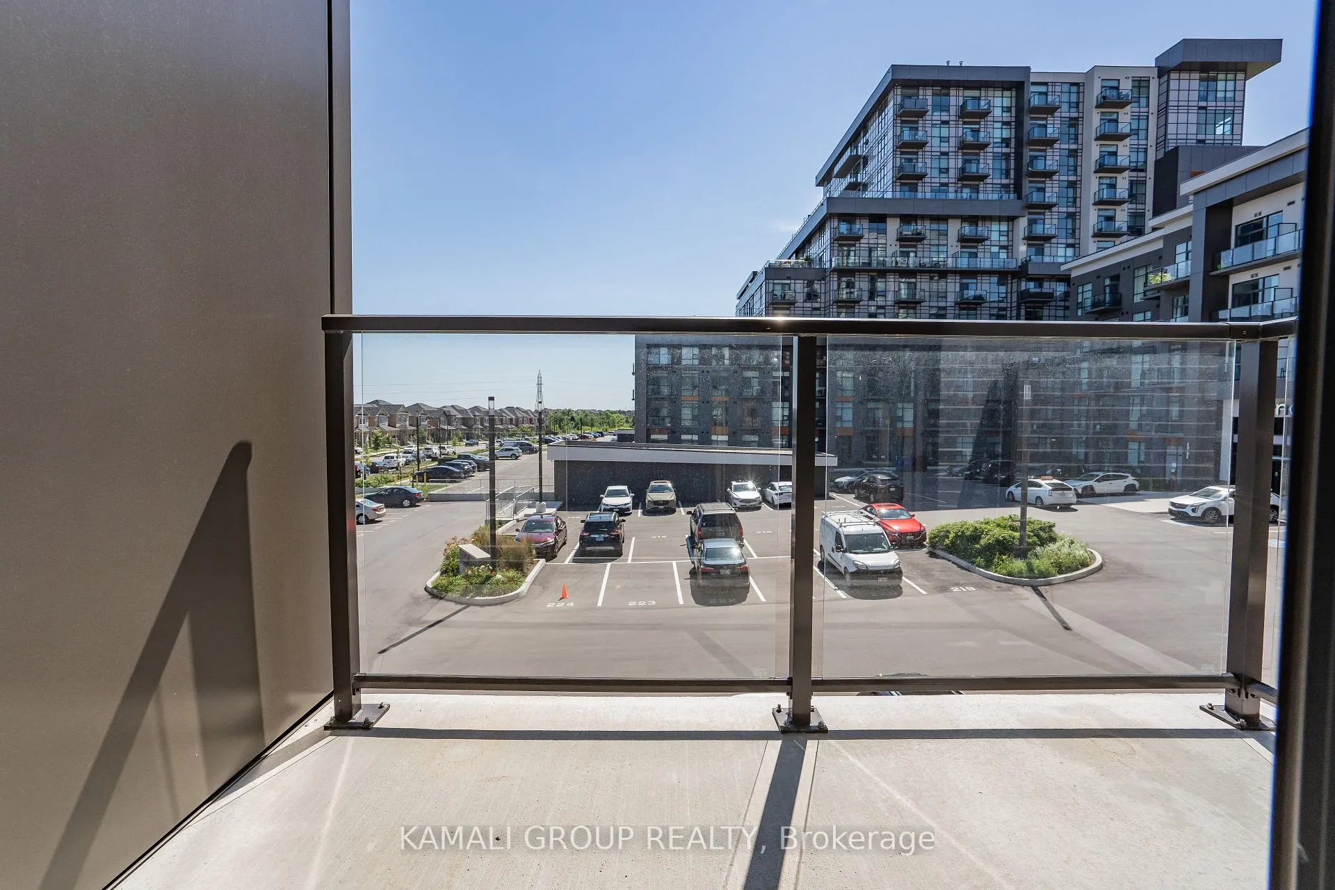 Photo 17 of Unit 221, 470 Dundas Street E, Hamilton, Waterdown — HOMEH