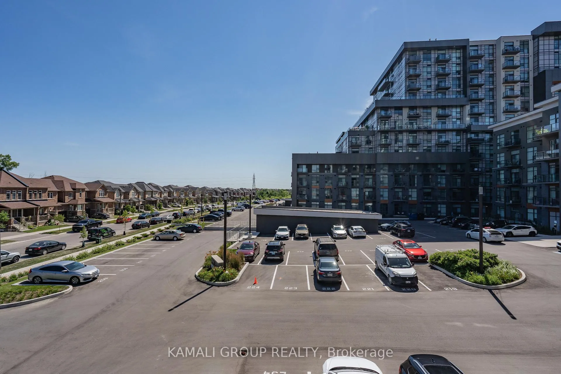Photo 18 of Unit 221, 470 Dundas Street E, Hamilton, Waterdown — HOMEH