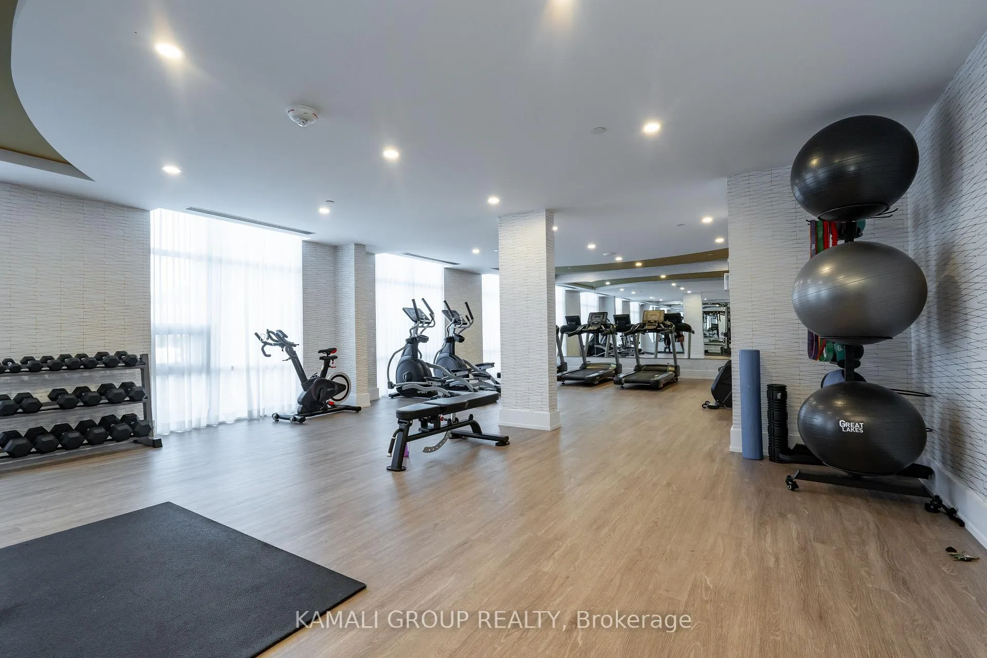 Photo 22 of Unit 221, 470 Dundas Street E, Hamilton, Waterdown — HOMEH