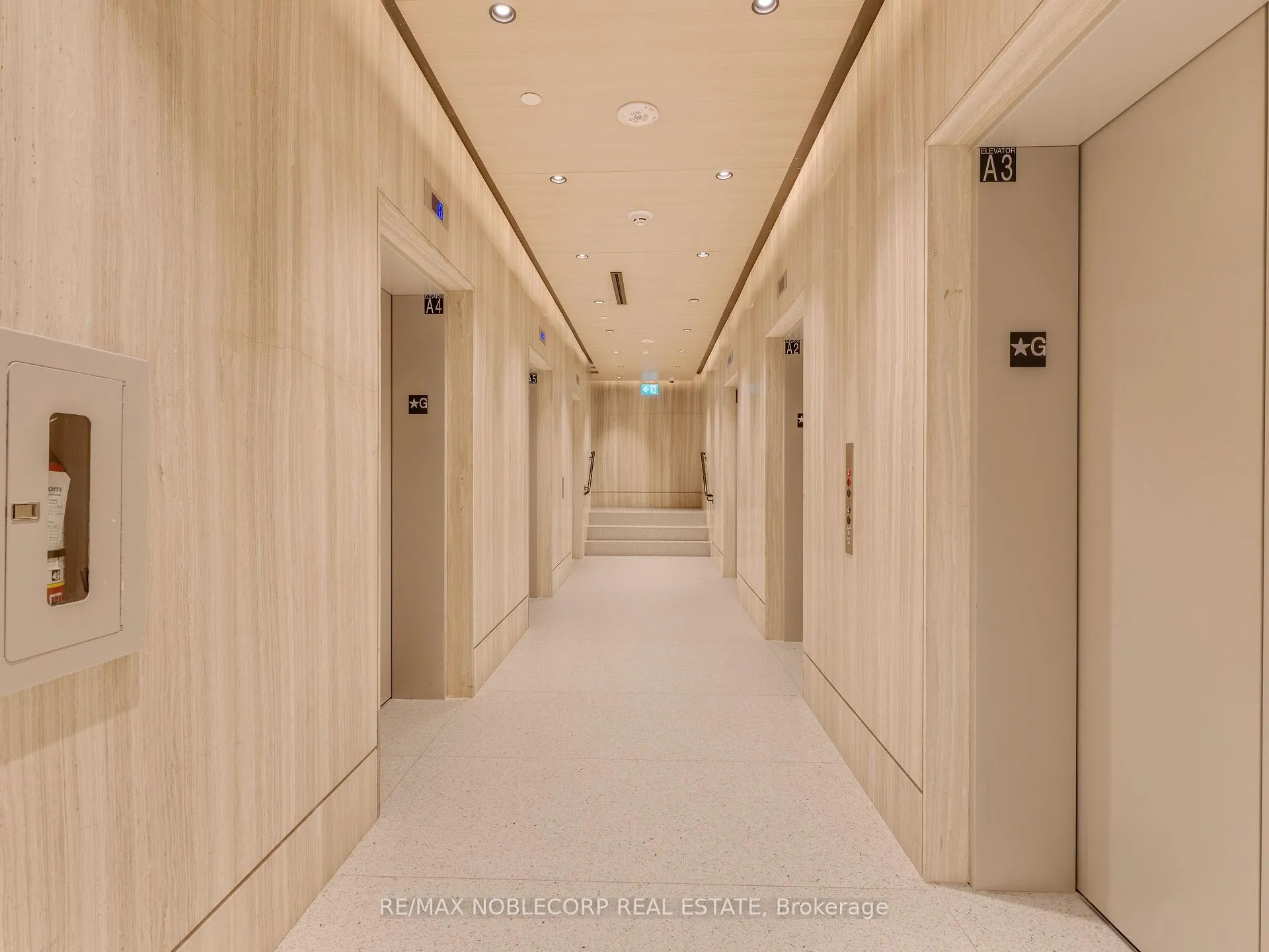 Photo 4 of Unit 5012, 225 Commerce Street, Vaughan, Vaughan Corporate Centre — HOMEH