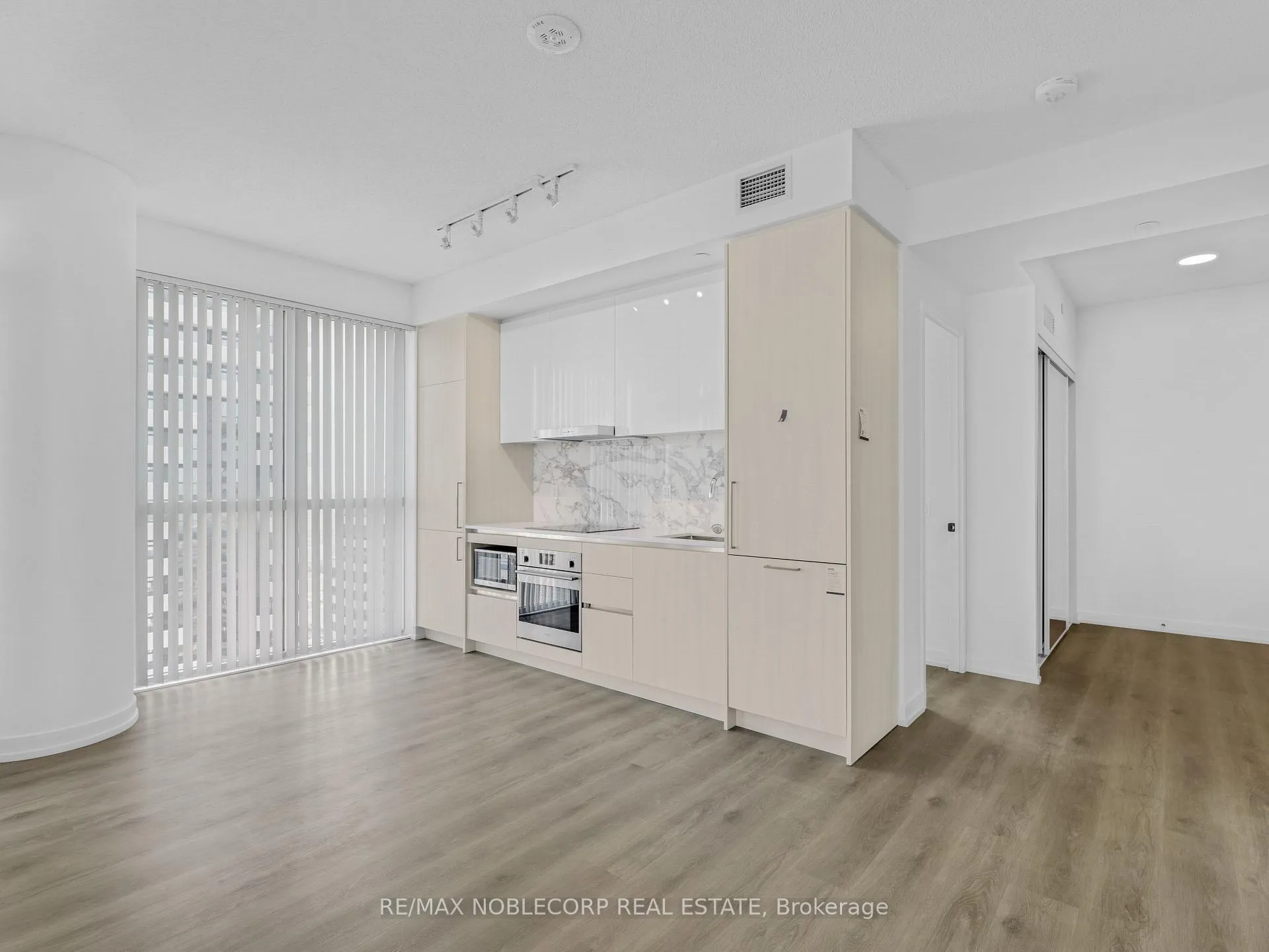 Photo 15 of Unit 5012, 225 Commerce Street, Vaughan, Vaughan Corporate Centre — HOMEH