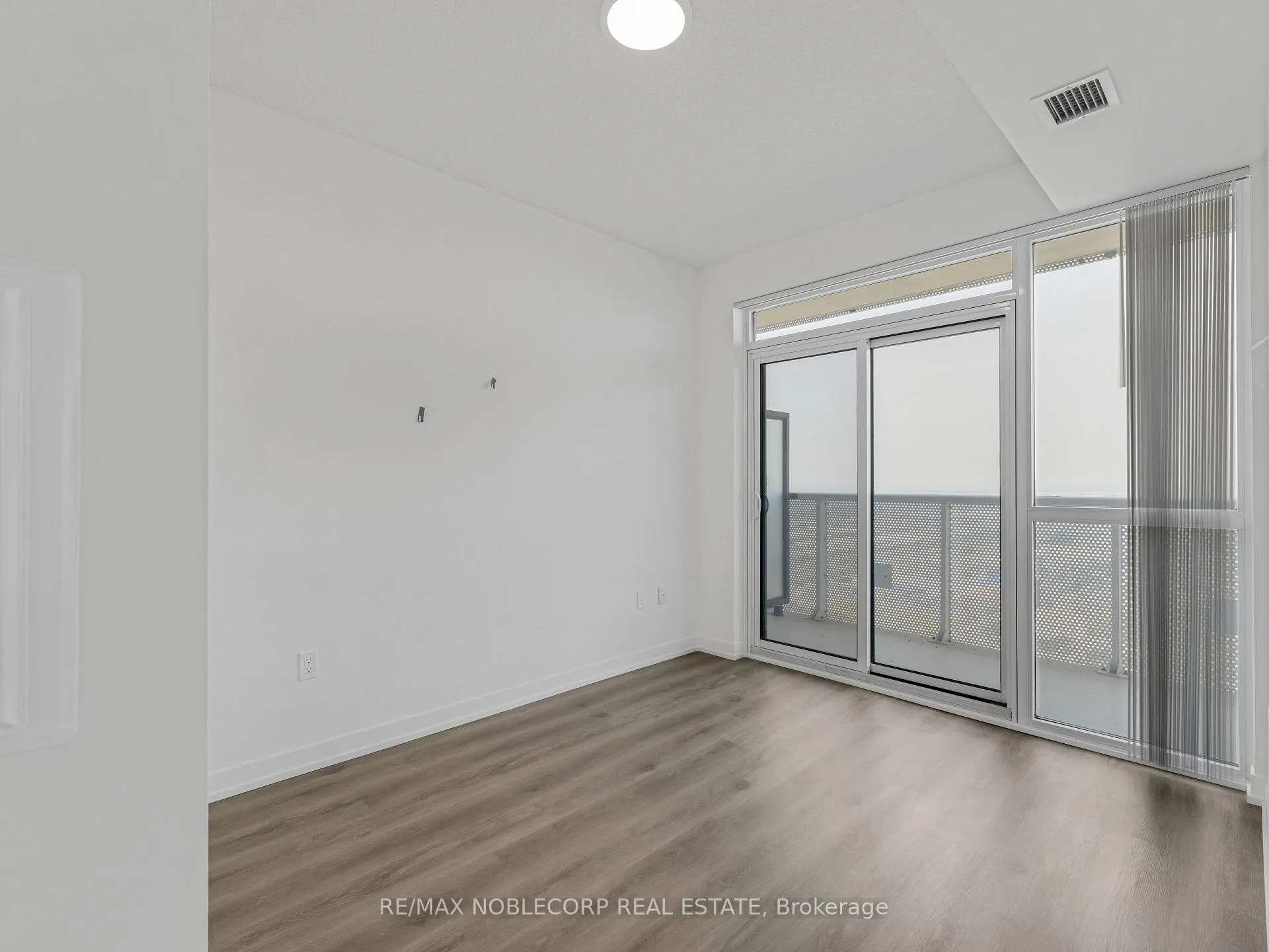 Photo 18 of Unit 5012, 225 Commerce Street, Vaughan, Vaughan Corporate Centre — HOMEH
