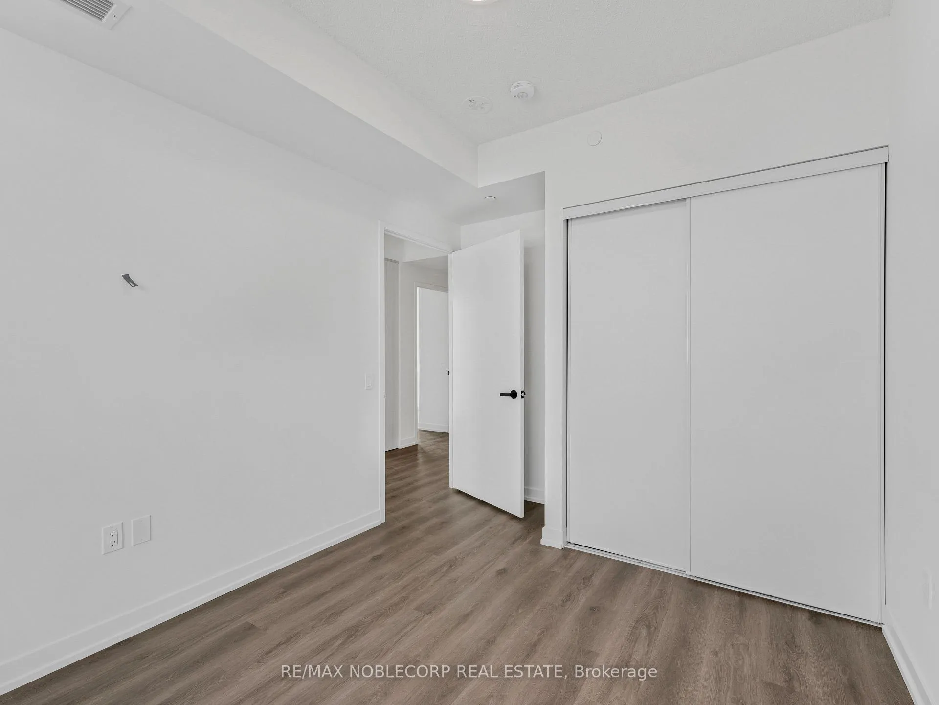 Photo 21 of Unit 5012, 225 Commerce Street, Vaughan, Vaughan Corporate Centre — HOMEH
