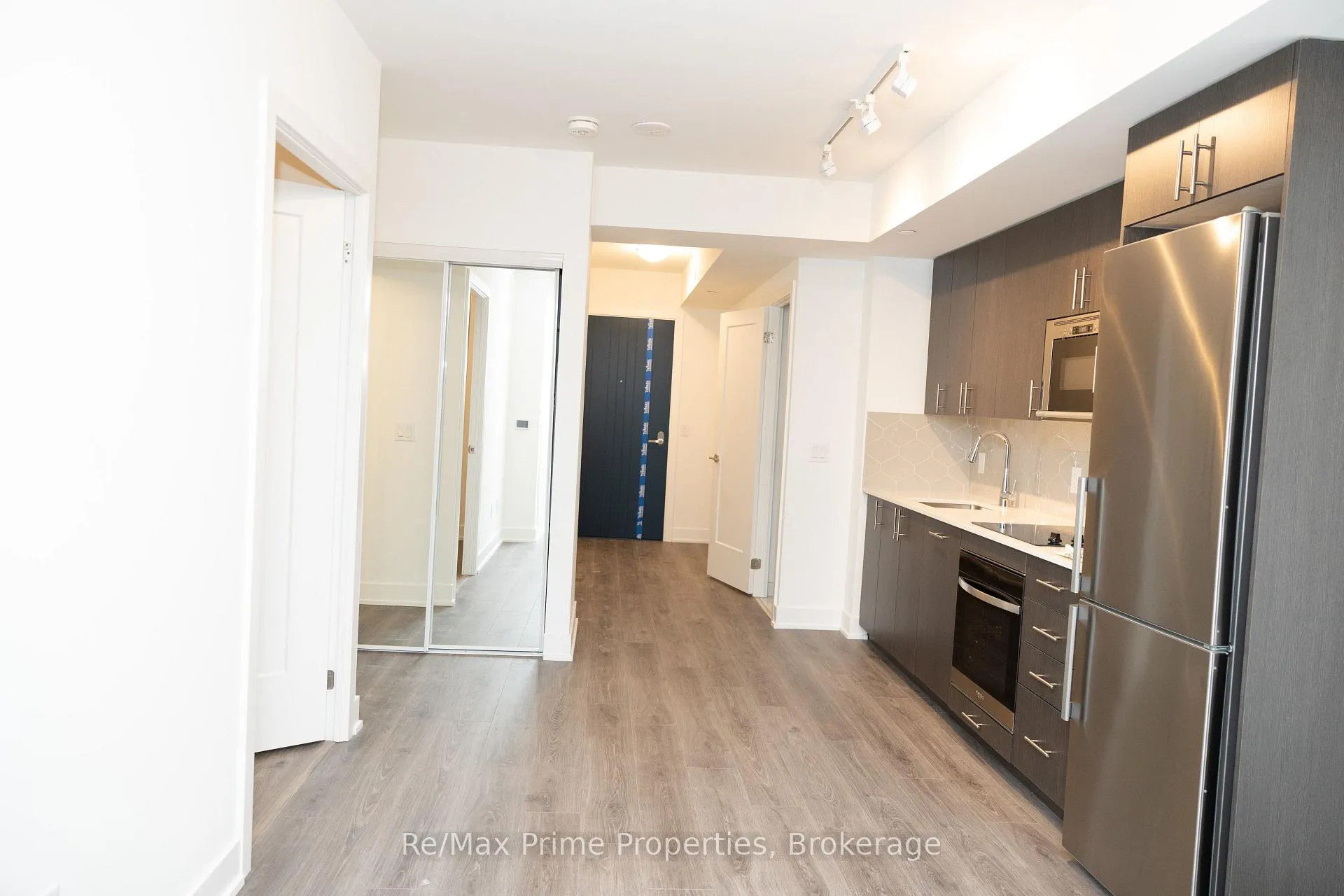 Photo 5 of Unit 721, 2545 Simcoe Street, Oshawa, Windfields — HOMEH