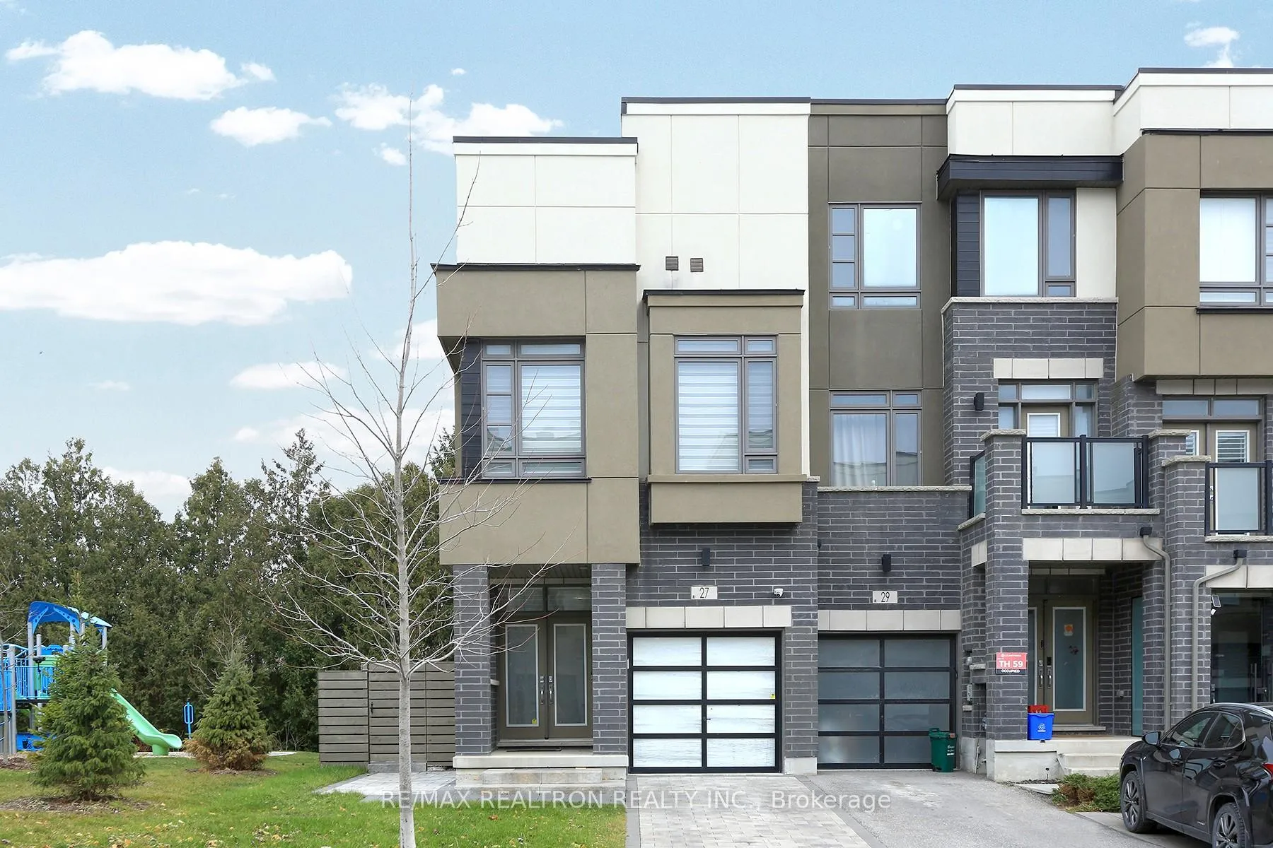 Photo 1 of 27 Harold Lawrie Lane, Markham, Thornhill — HOMEH