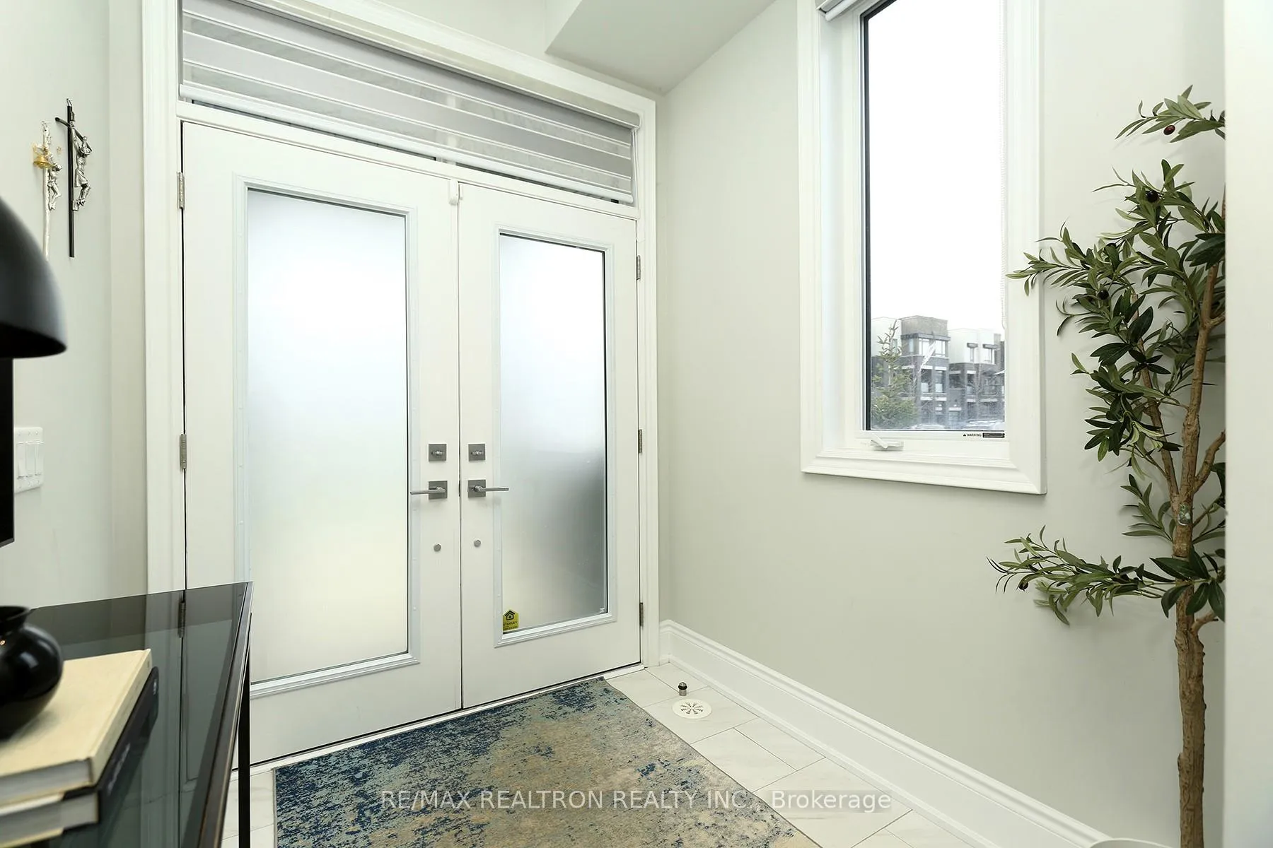Photo 4 of 27 Harold Lawrie Lane, Markham, Thornhill — HOMEH