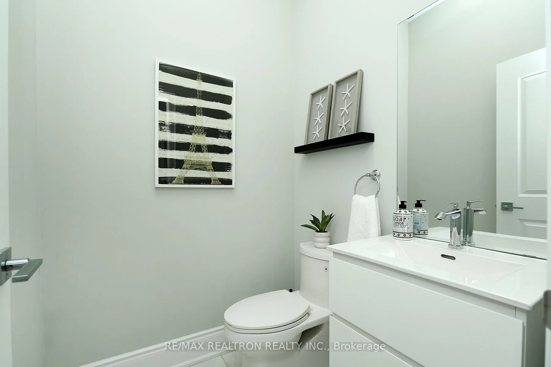 Photo 17 of 27 Harold Lawrie Lane, Markham, Thornhill — HOMEH