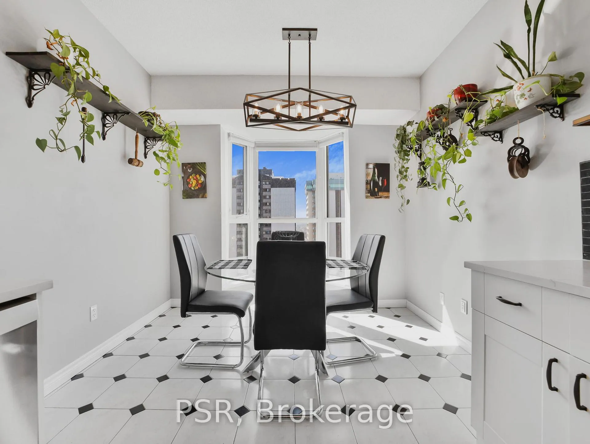 Photo 11 of Unit 17D, 67 Caroline Street S, Hamilton, Durand — HOMEH