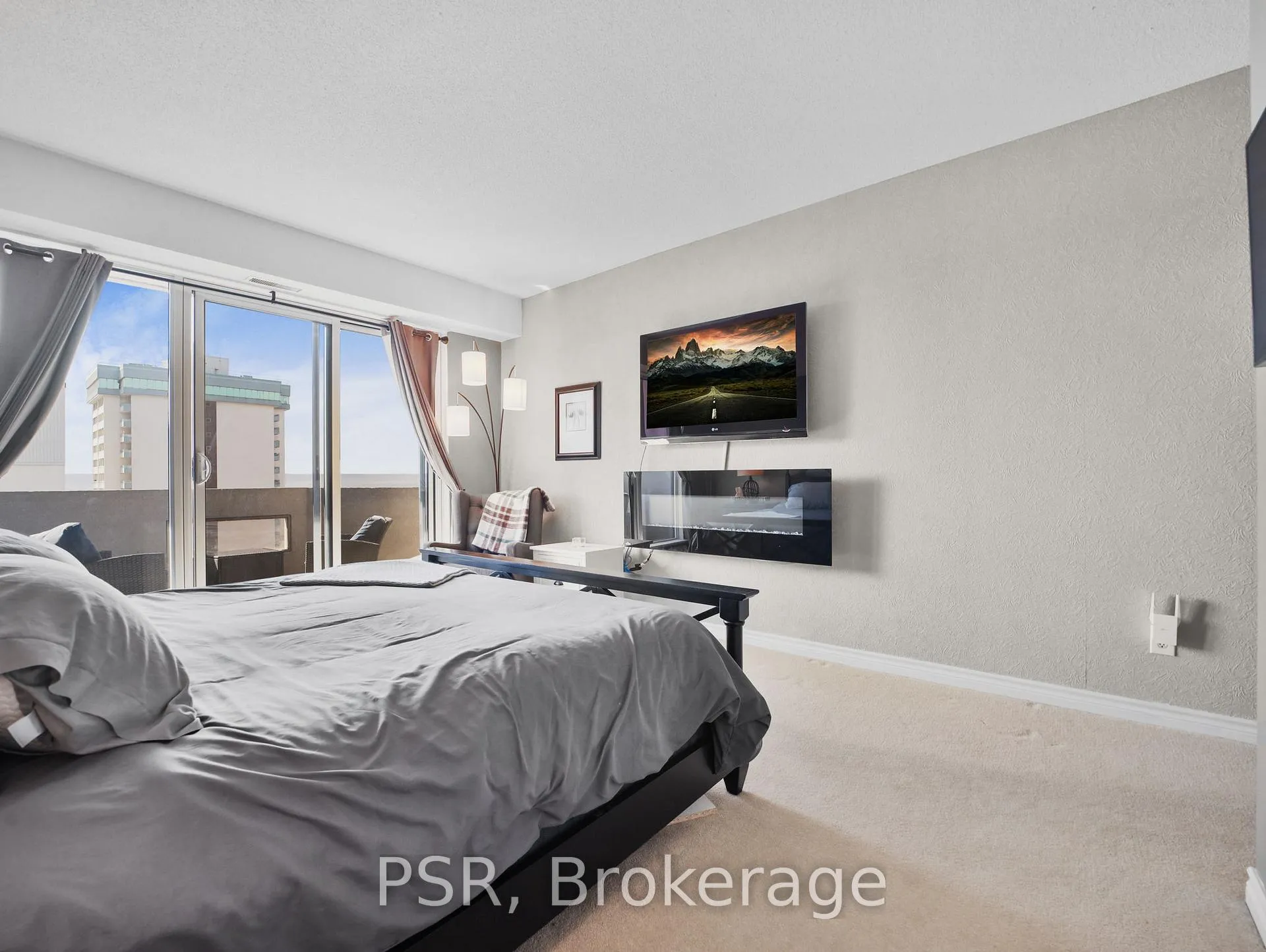 Photo 19 of Unit 17D, 67 Caroline Street S, Hamilton, Durand — HOMEH