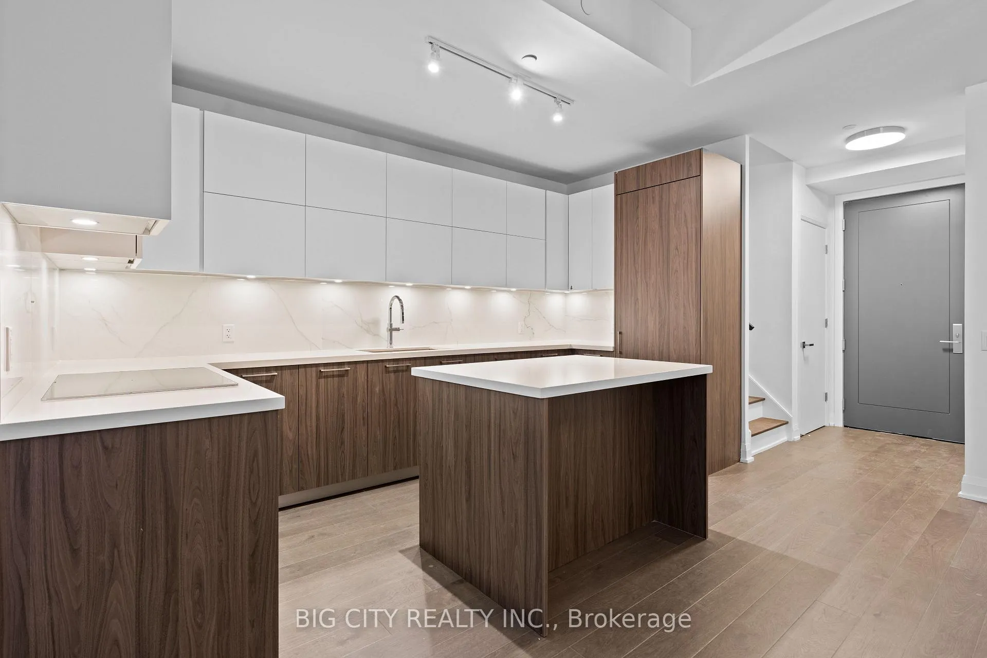 Photo 9 of Unit TH04, 33 Frederick Todd Way, Toronto, Thorncliffe Park — HOMEH