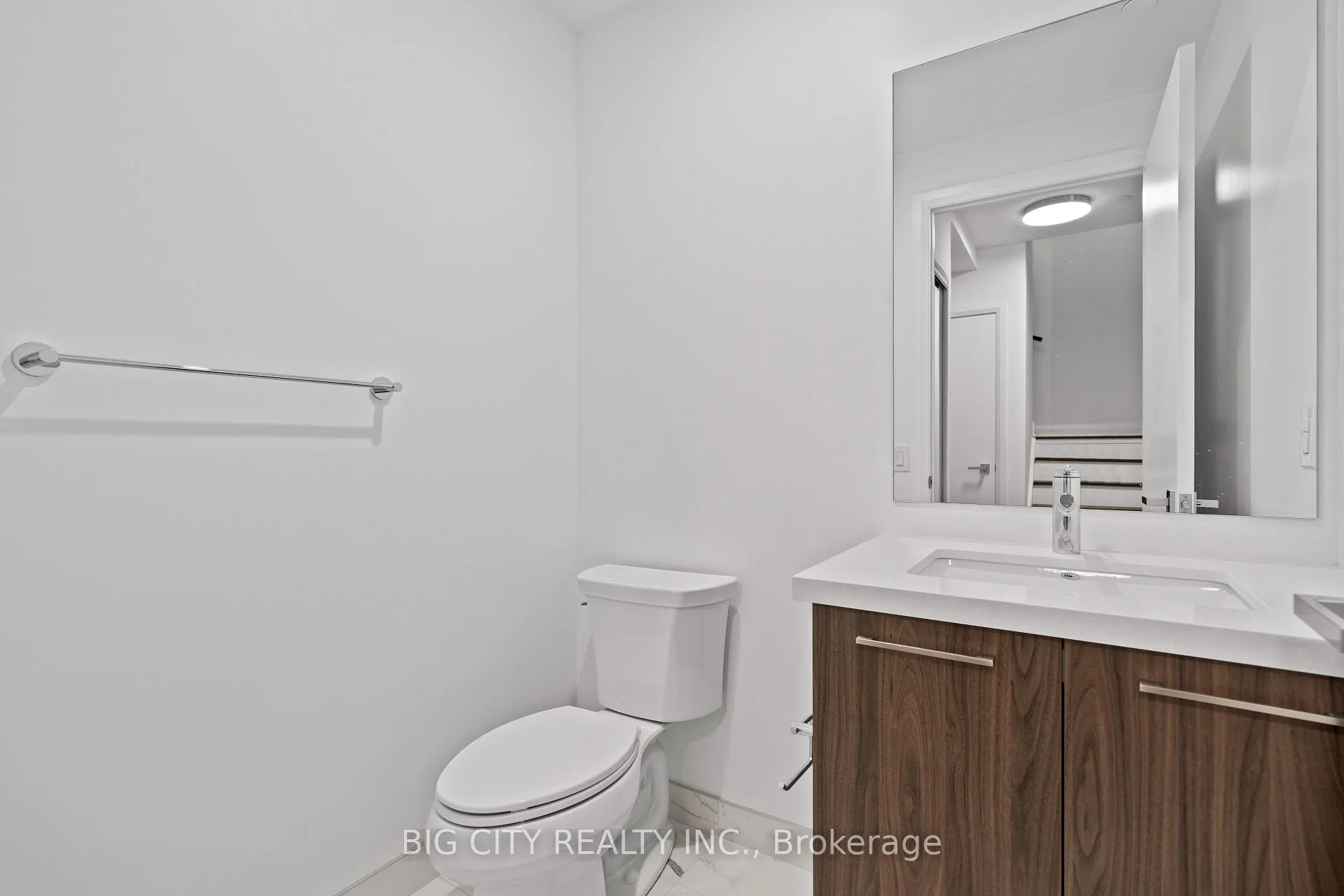 Photo 12 of Unit TH04, 33 Frederick Todd Way, Toronto, Thorncliffe Park — HOMEH