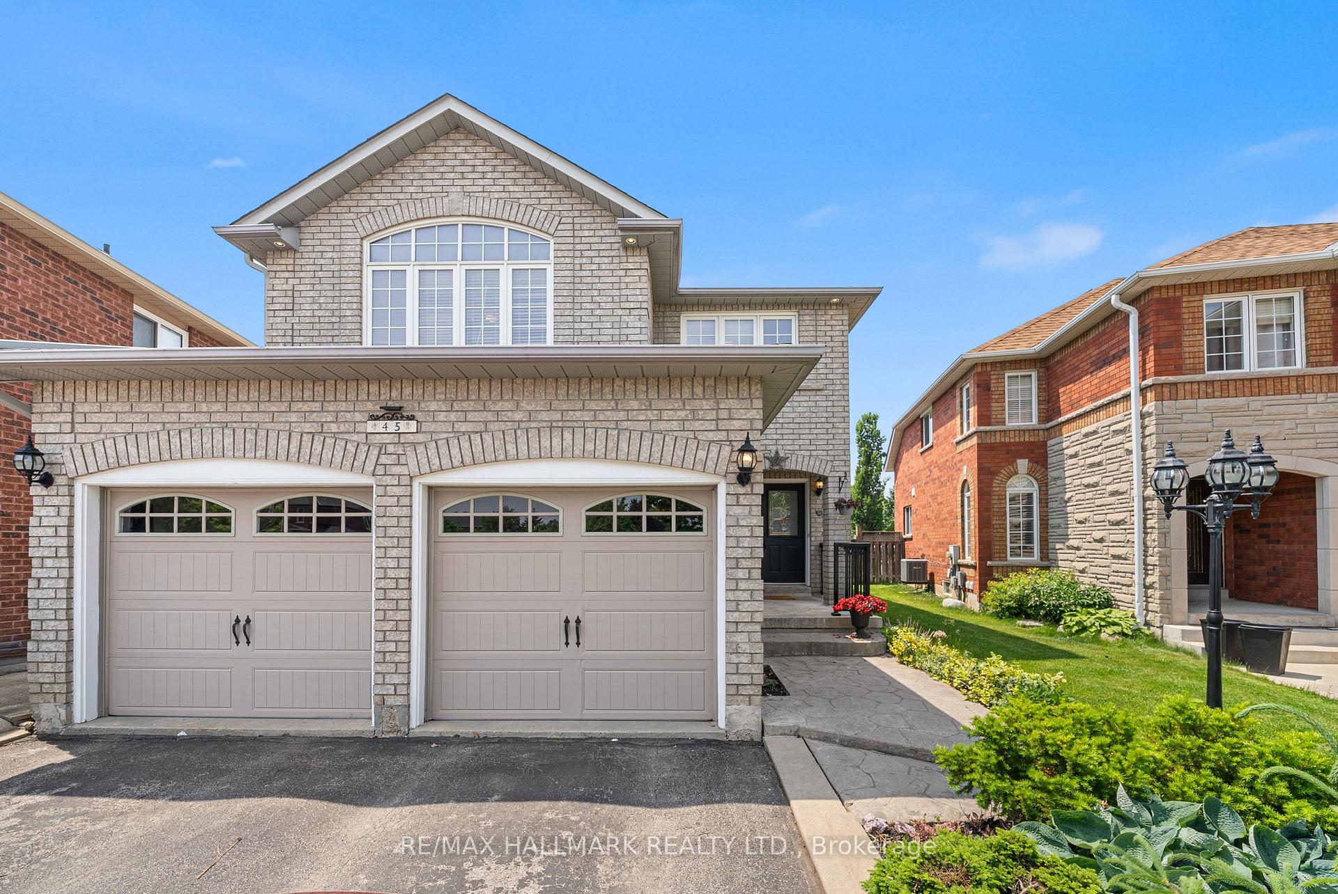 Photo 4 of 45 Terrastone Court, Caledon, Bolton West — HOMEH
