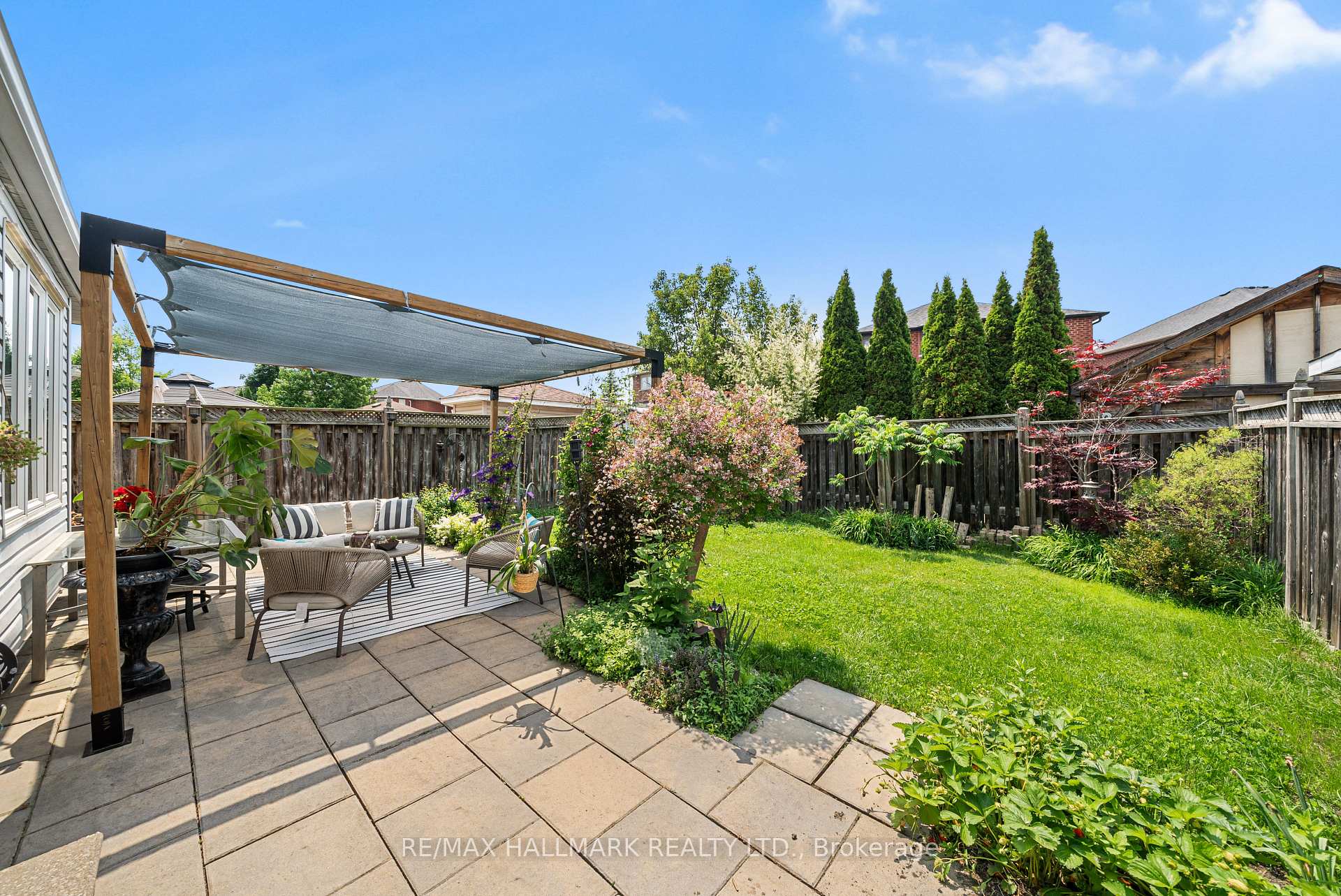 Photo 30 of 45 Terrastone Court, Caledon, Bolton West — HOMEH