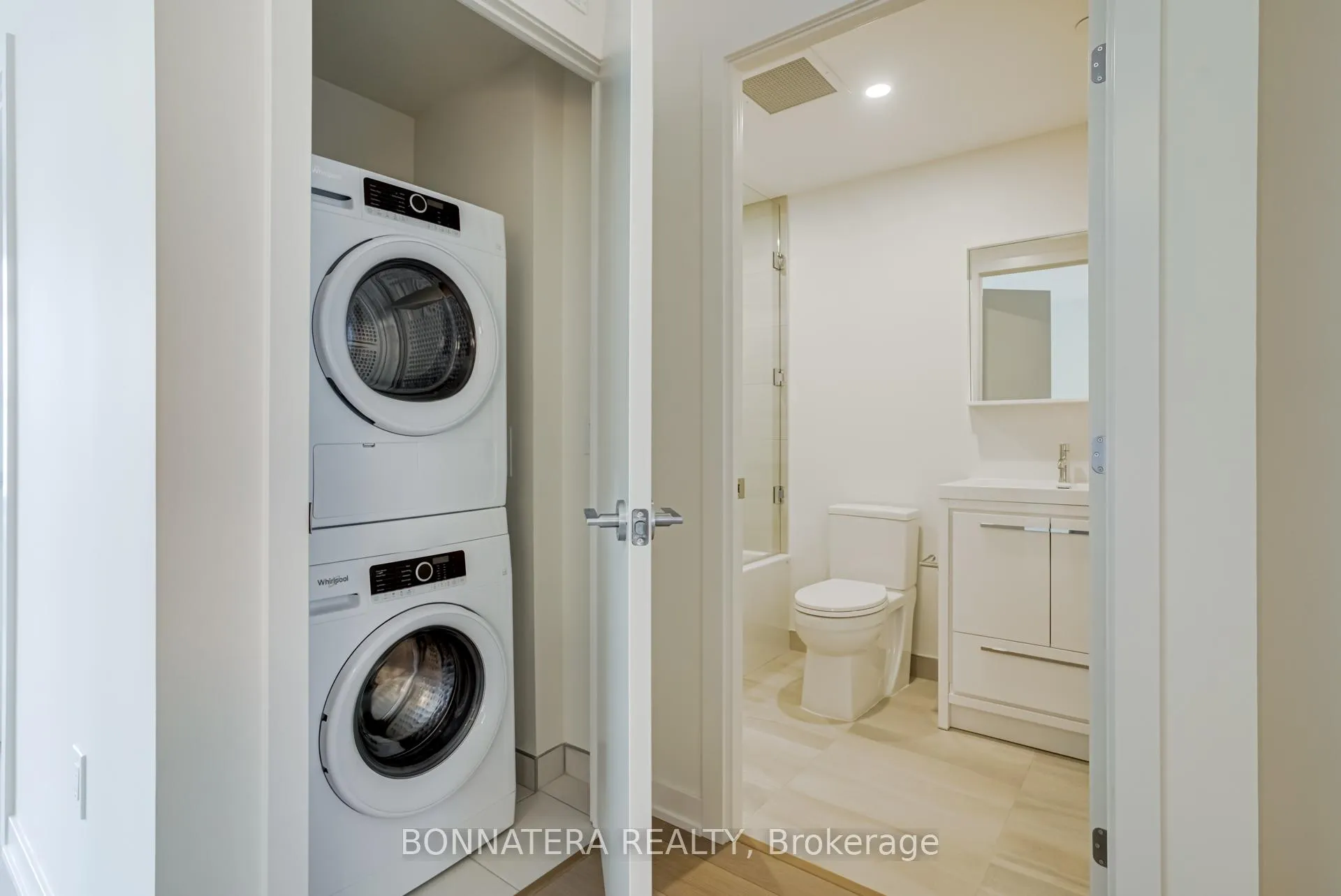 Photo 14 of Unit 1205, 212 King William Street, Hamilton, Beasley — HOMEH