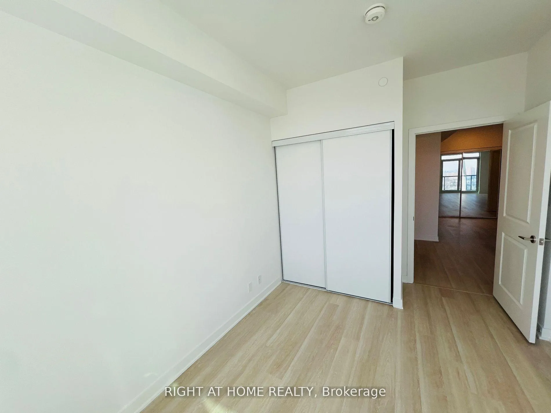 Photo 20 of Unit A3001, 30 Upper Mall Way, Vaughan, Brownridge — HOMEH
