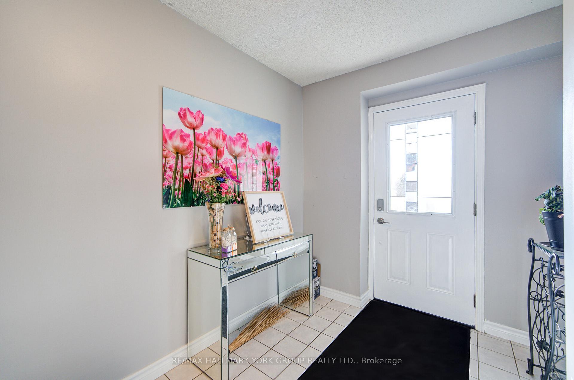 Photo 4 of 1 Parklawn Drive, Clarington, Courtice — HOMEH
