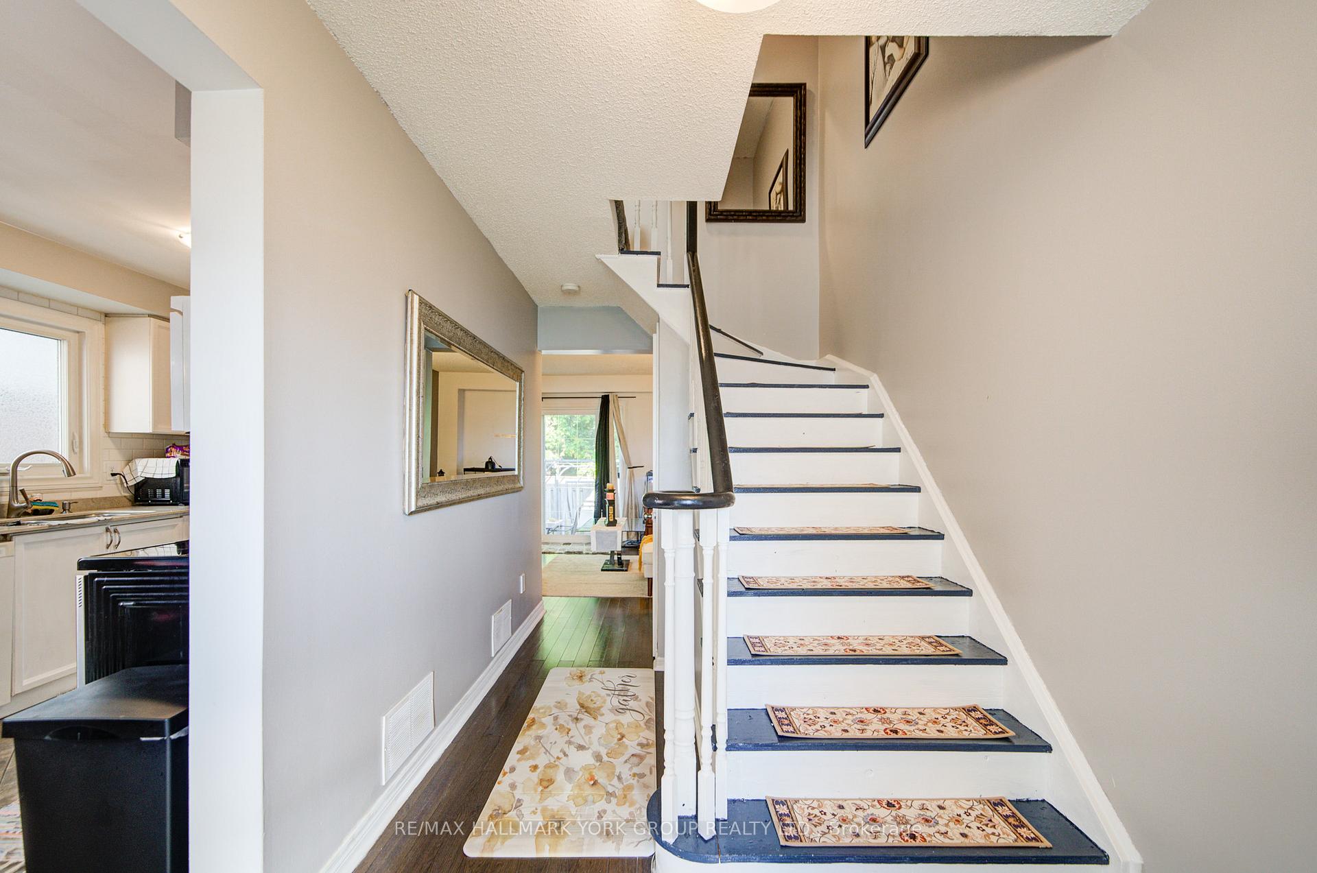 Photo 5 of 1 Parklawn Drive, Clarington, Courtice — HOMEH