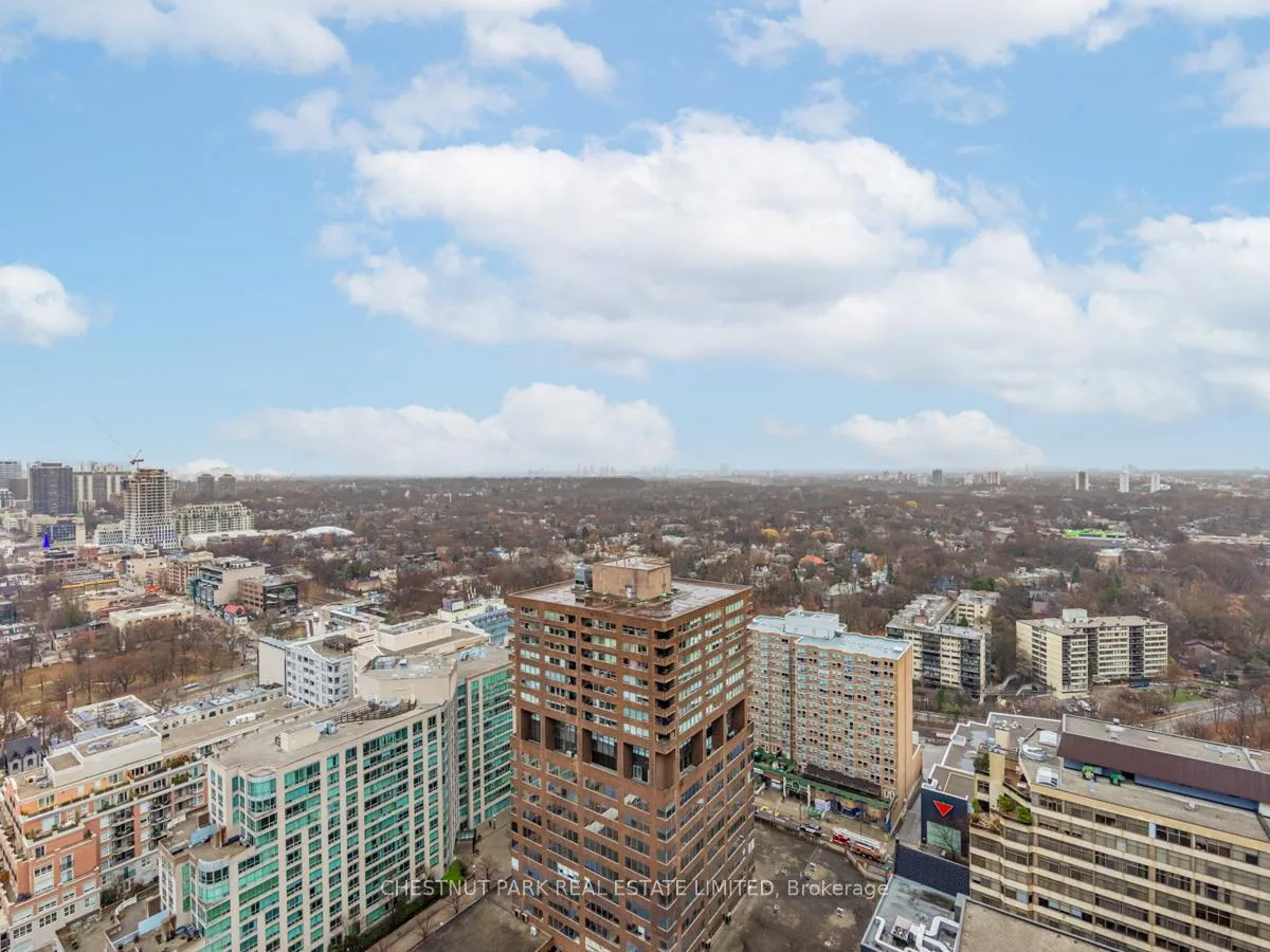 Photo 4 of Unit 2804, 32 Davenport Road, Toronto, The Annex — HOMEH