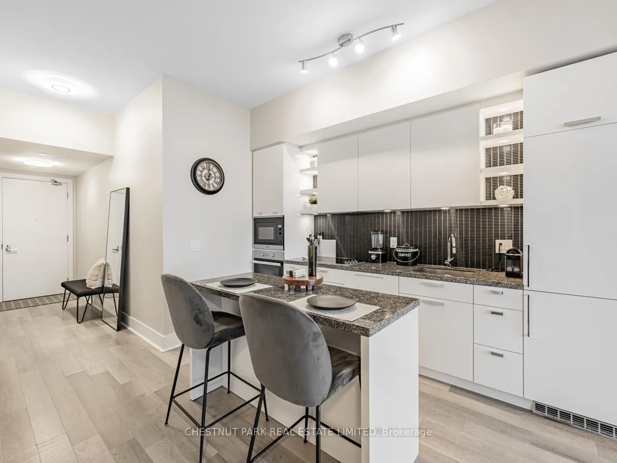 Photo 8 of Unit 2804, 32 Davenport Road, Toronto, The Annex — HOMEH