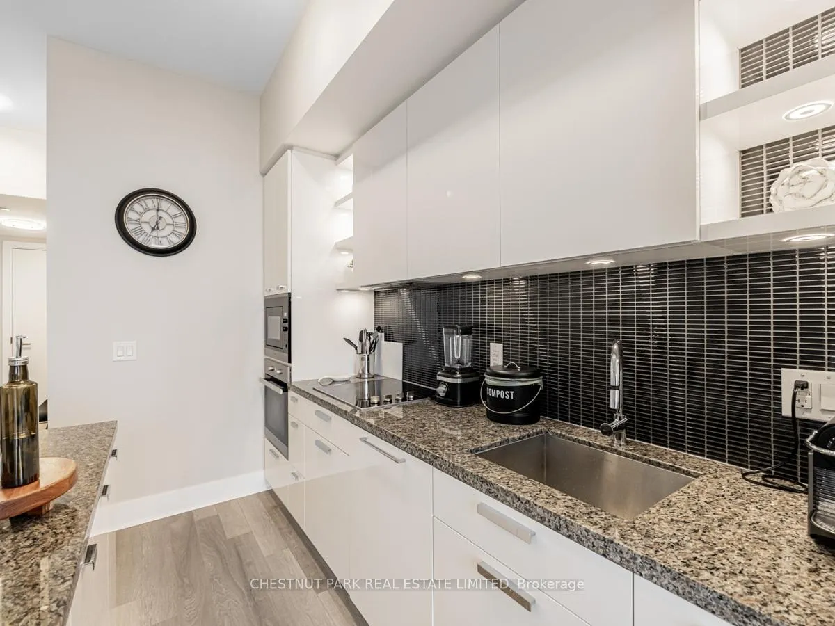 Photo 9 of Unit 2804, 32 Davenport Road, Toronto, The Annex — HOMEH