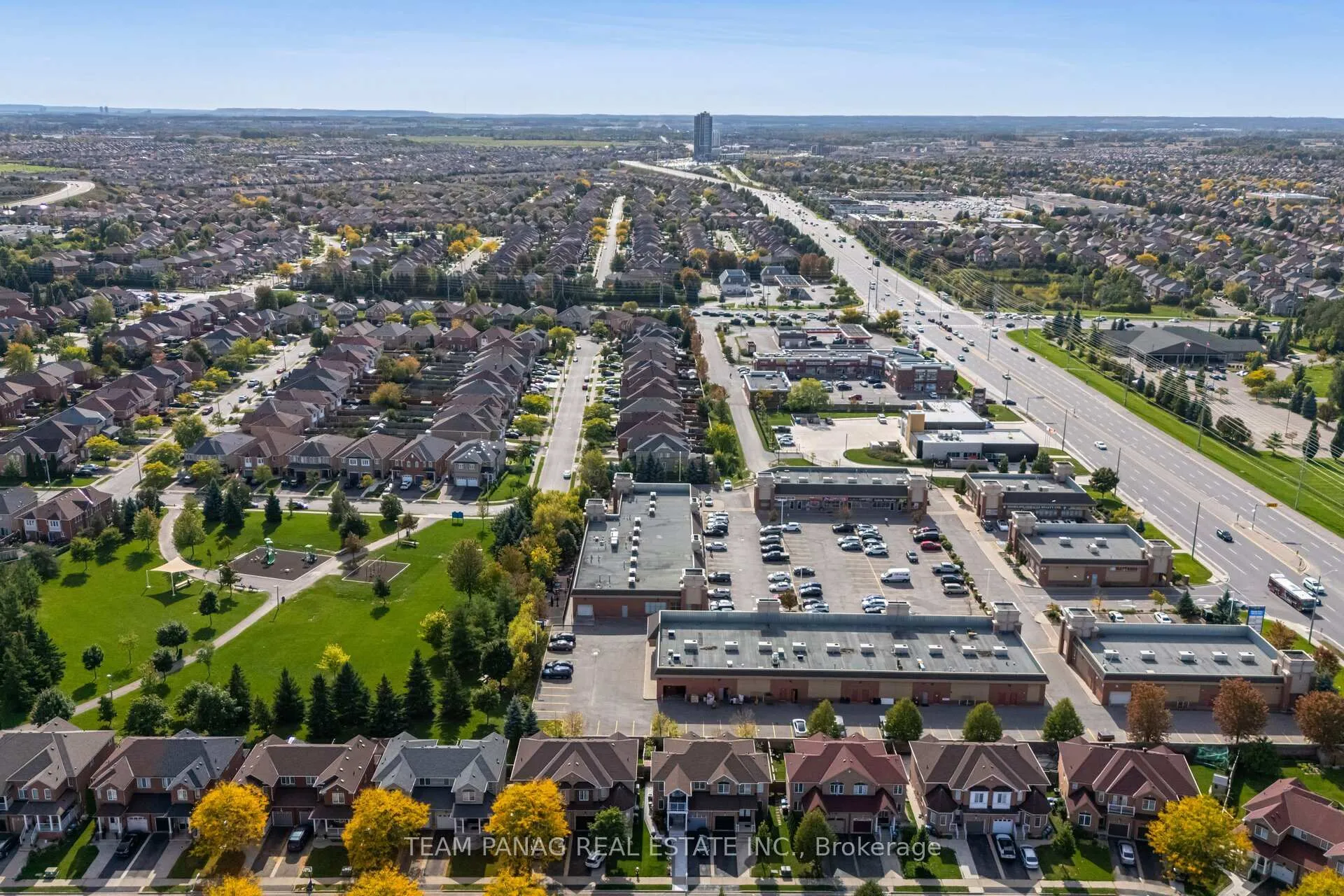 Photo 37 of 54 Whitewash Way, Brampton, Fletcher's Creek Village — HOMEH