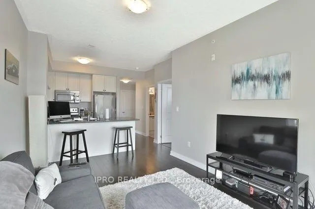 Photo 6 of Unit 325, 35 Southshore Crescent, Hamilton, Stoney Creek — HOMEH