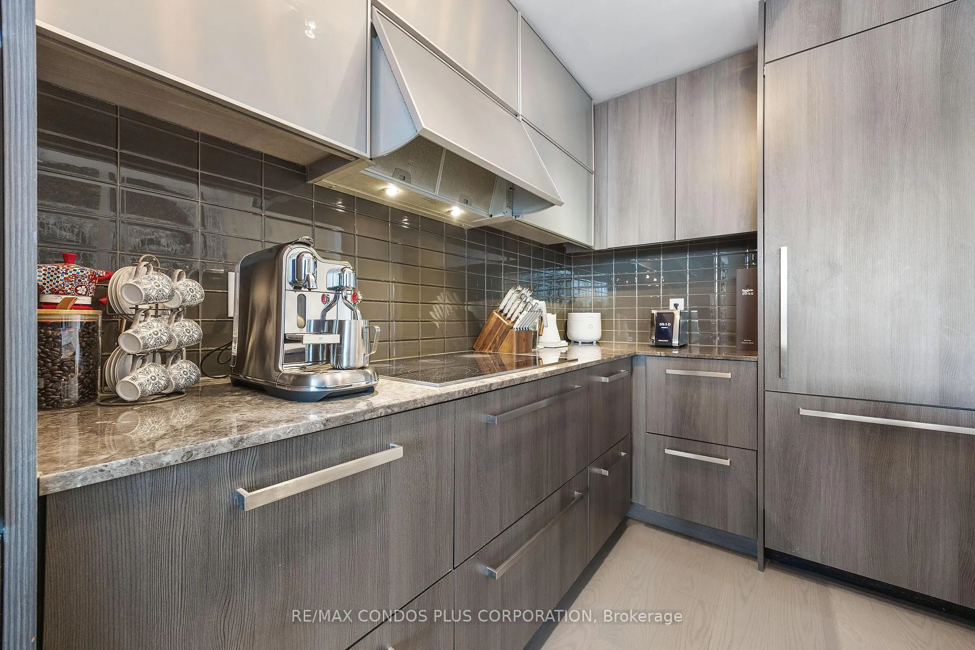 Photo 11 of Unit 607, 170 Avenue Road, Toronto, The Annex — HOMEH