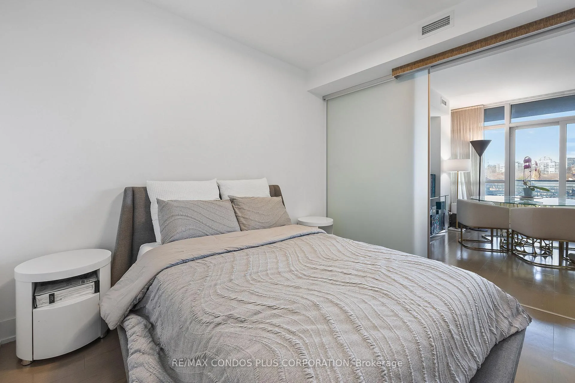 Photo 13 of Unit 607, 170 Avenue Road, Toronto, The Annex — HOMEH