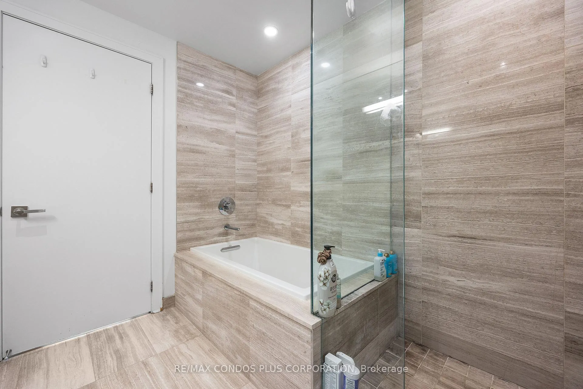 Photo 17 of Unit 607, 170 Avenue Road, Toronto, The Annex — HOMEH