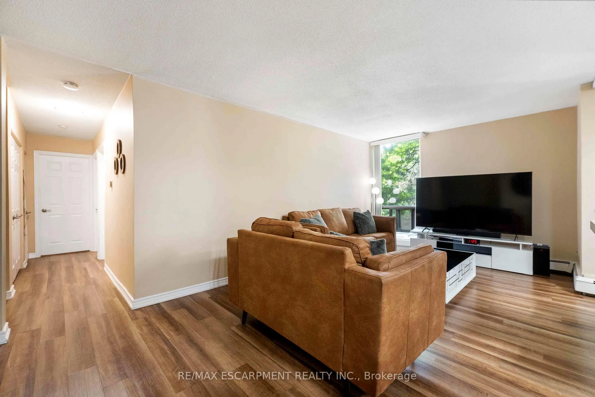 Photo 11 of Unit 311, 75 Glenburn Court, Hamilton, Riverdale — HOMEH