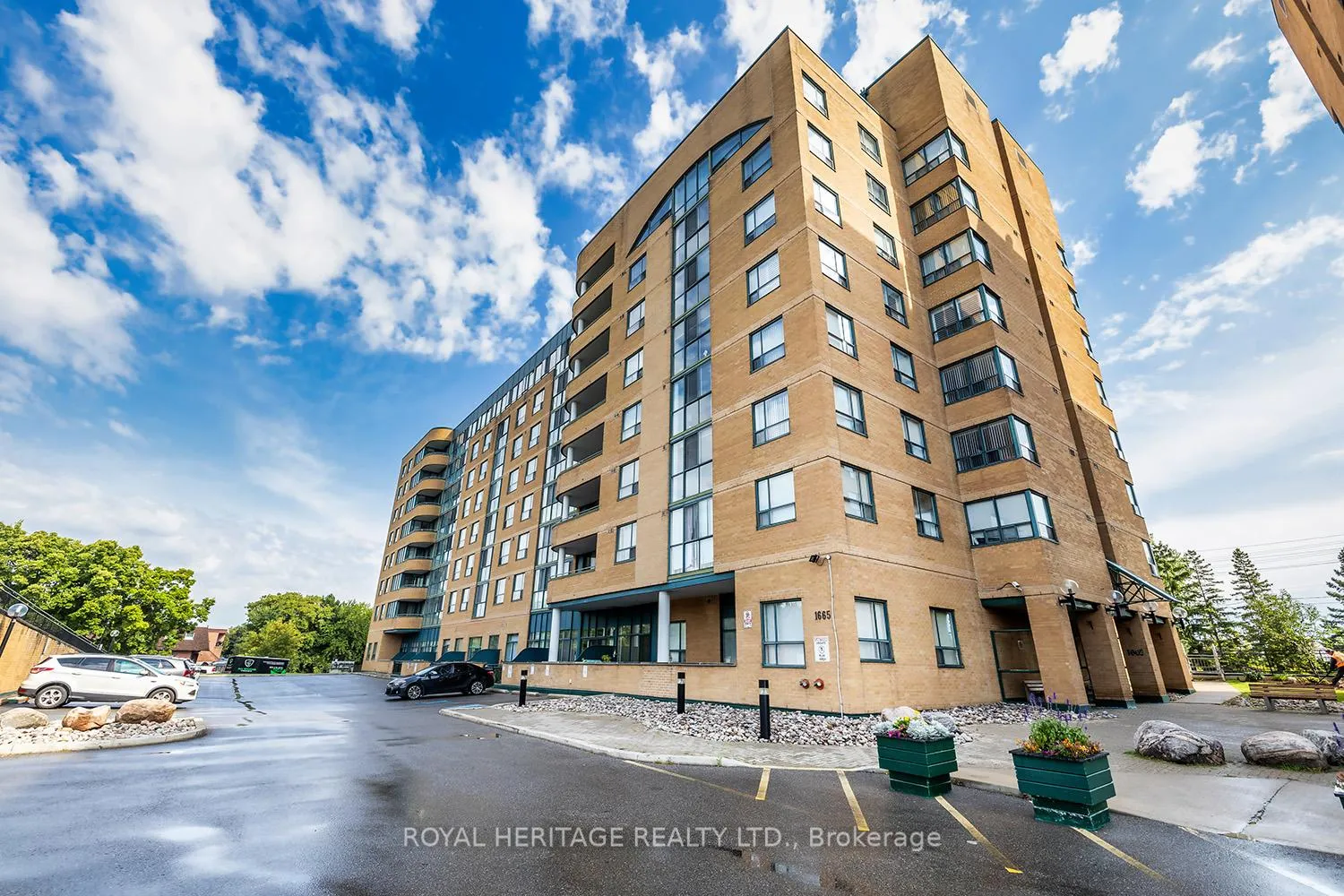 Front of Unit 606, 1665 Pickering Parkway