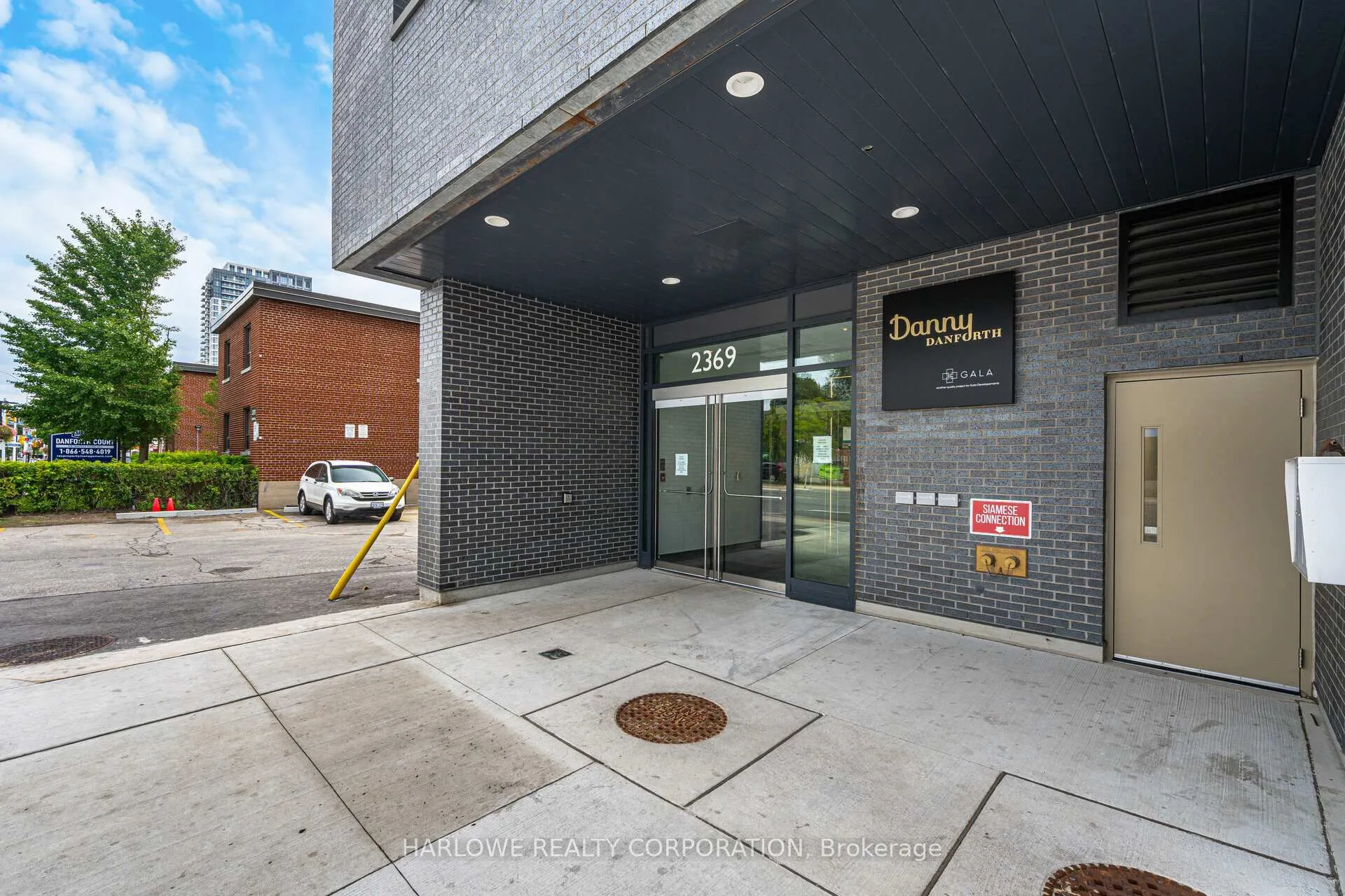 Photo 2 of Unit 811, 2369 Danforth Avenue, Toronto, East End-Danforth — HOMEH