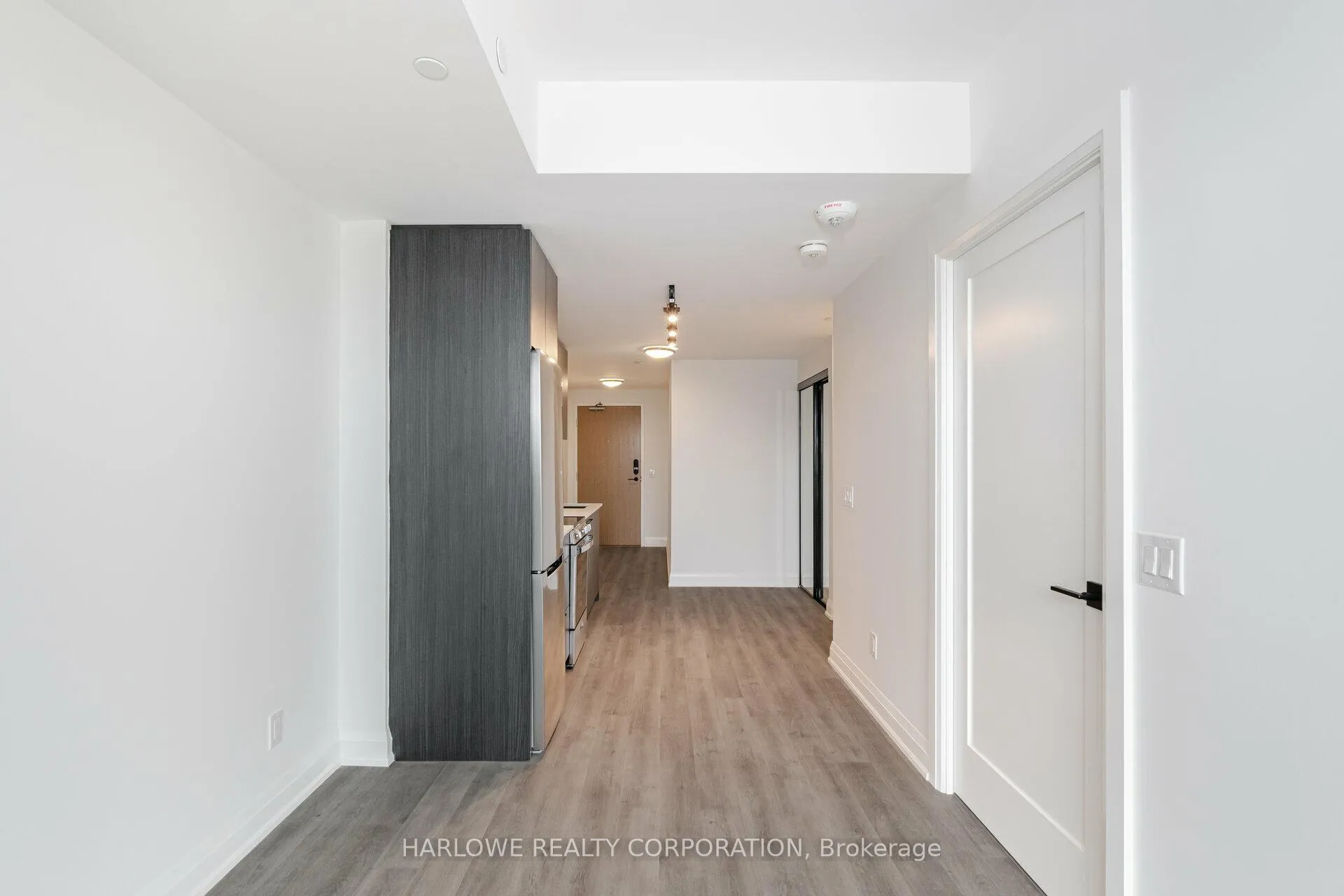 Photo 14 of Unit 811, 2369 Danforth Avenue, Toronto, East End-Danforth — HOMEH
