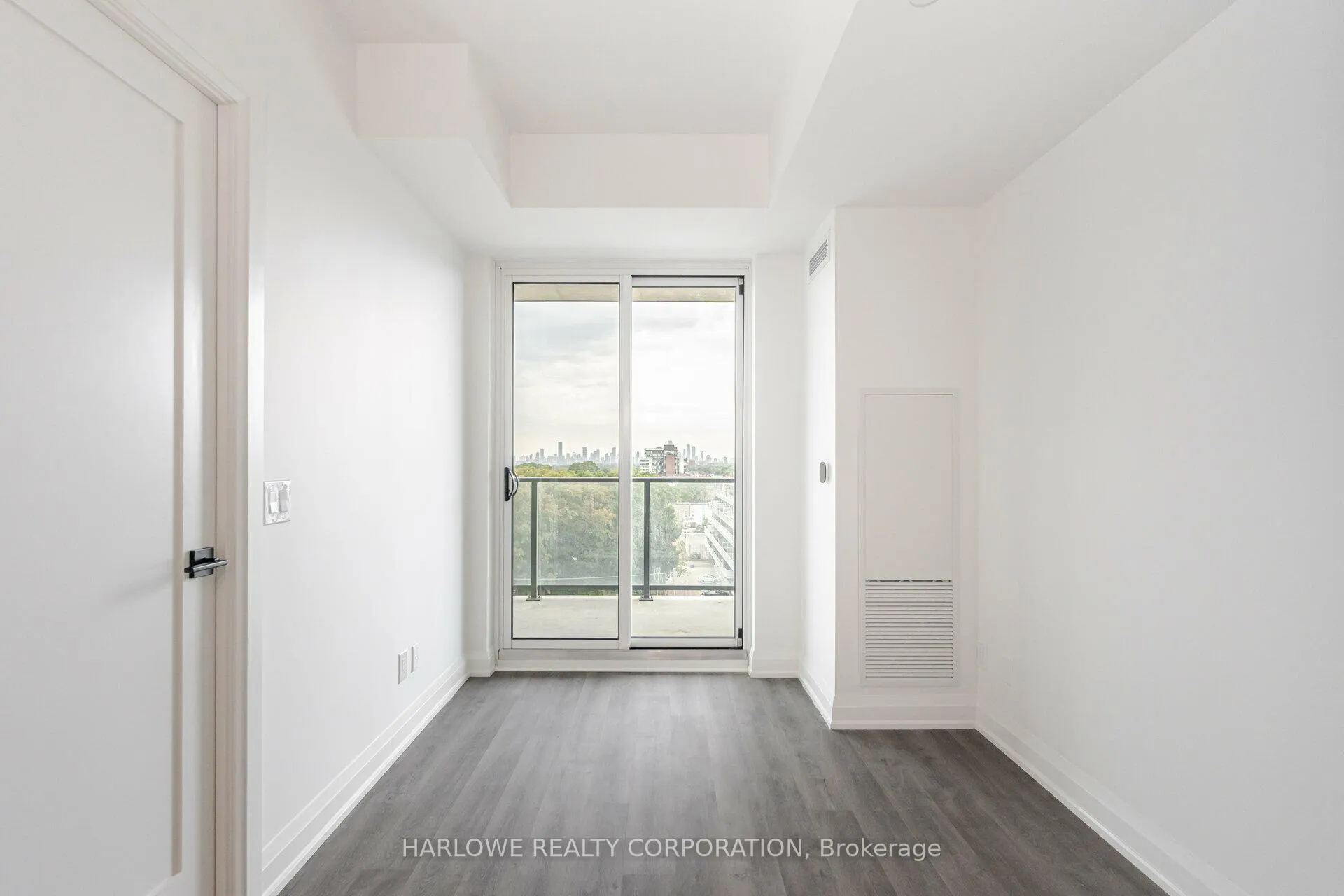 Photo 19 of Unit 811, 2369 Danforth Avenue, Toronto, East End-Danforth — HOMEH