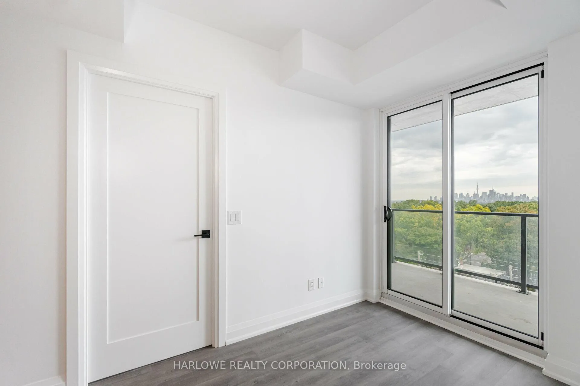 Photo 20 of Unit 811, 2369 Danforth Avenue, Toronto, East End-Danforth — HOMEH