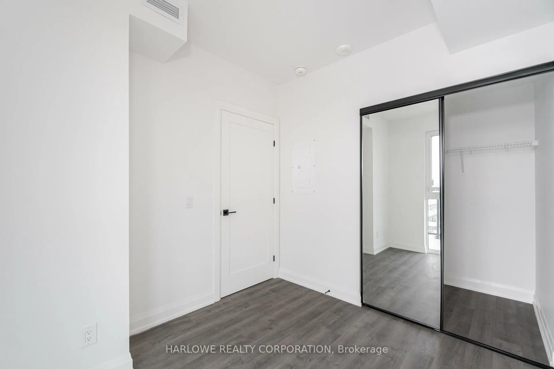 Photo 23 of Unit 811, 2369 Danforth Avenue, Toronto, East End-Danforth — HOMEH