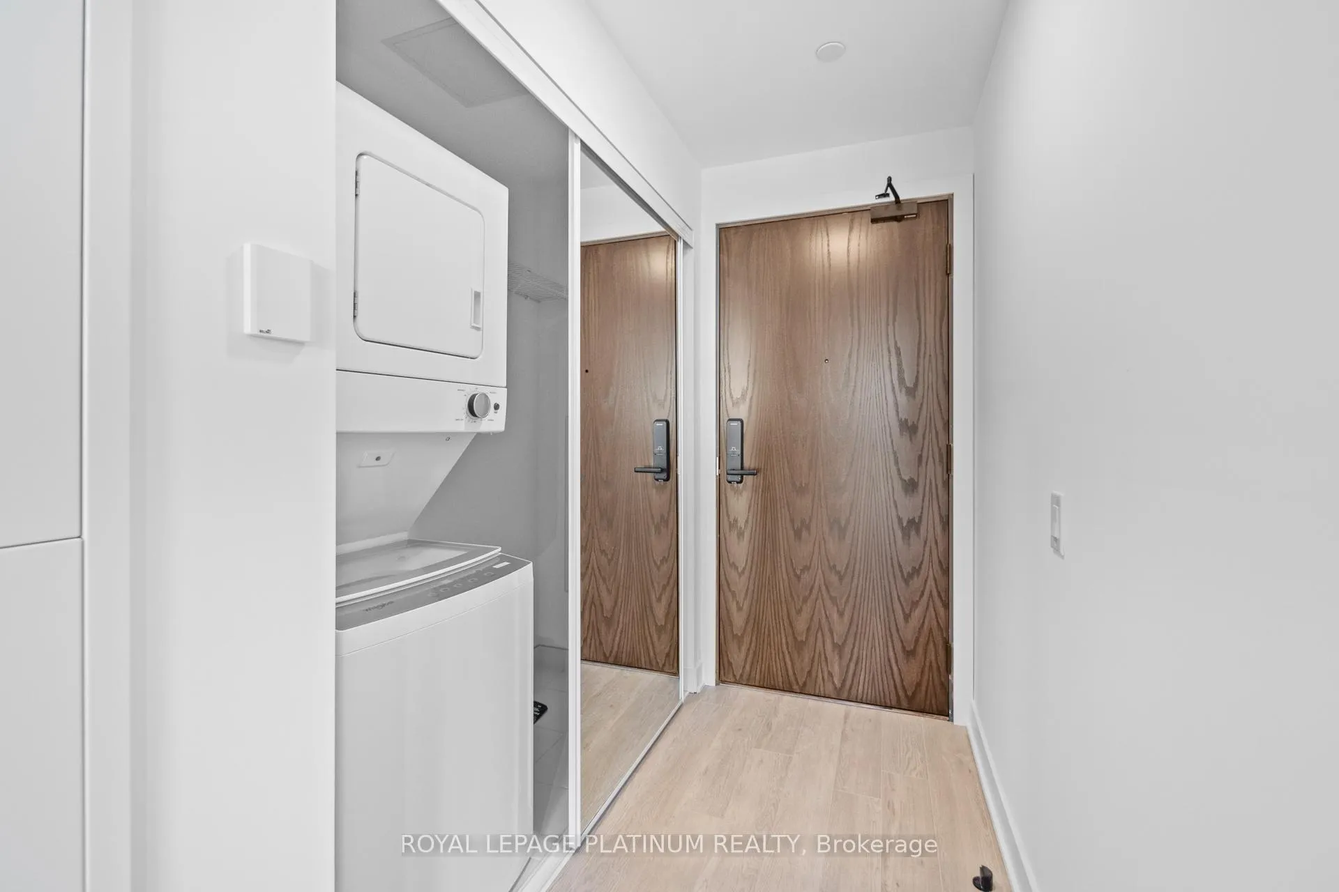 Photo 6 of Unit 1319, 2782 Barton Street E, Hamilton, Riverdale — HOMEH