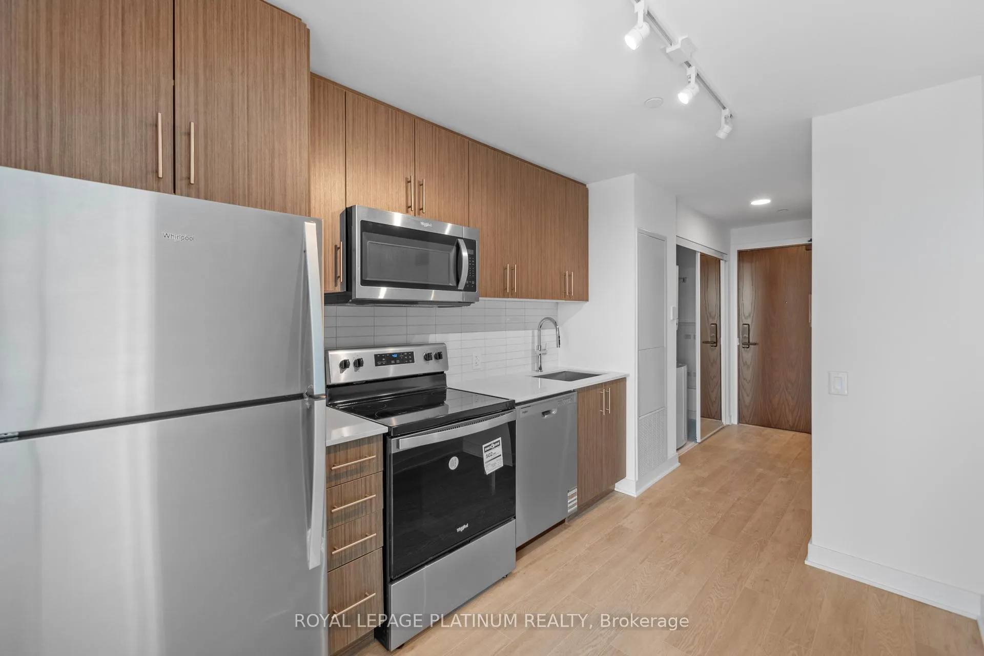 Photo 10 of Unit 1319, 2782 Barton Street E, Hamilton, Riverdale — HOMEH