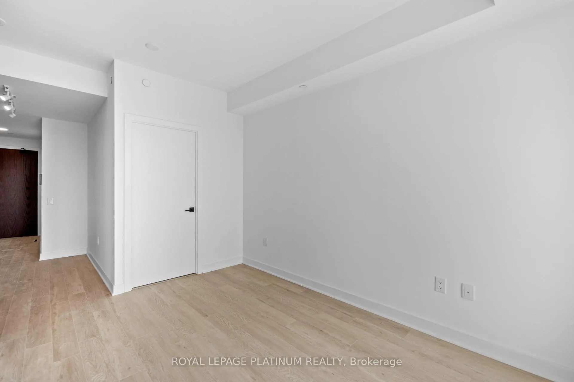 Photo 12 of Unit 1319, 2782 Barton Street E, Hamilton, Riverdale — HOMEH