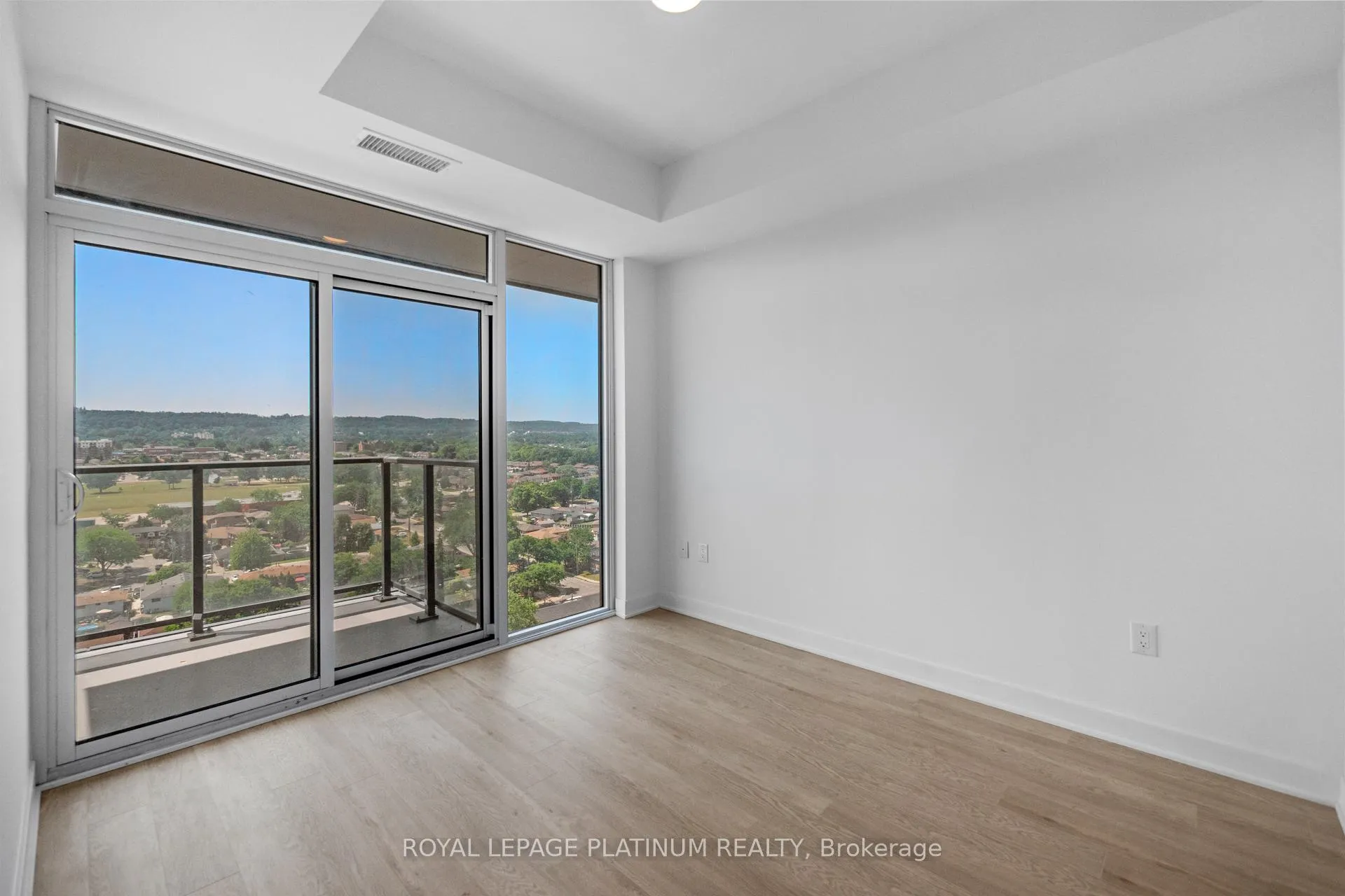 Photo 14 of Unit 1319, 2782 Barton Street E, Hamilton, Riverdale — HOMEH