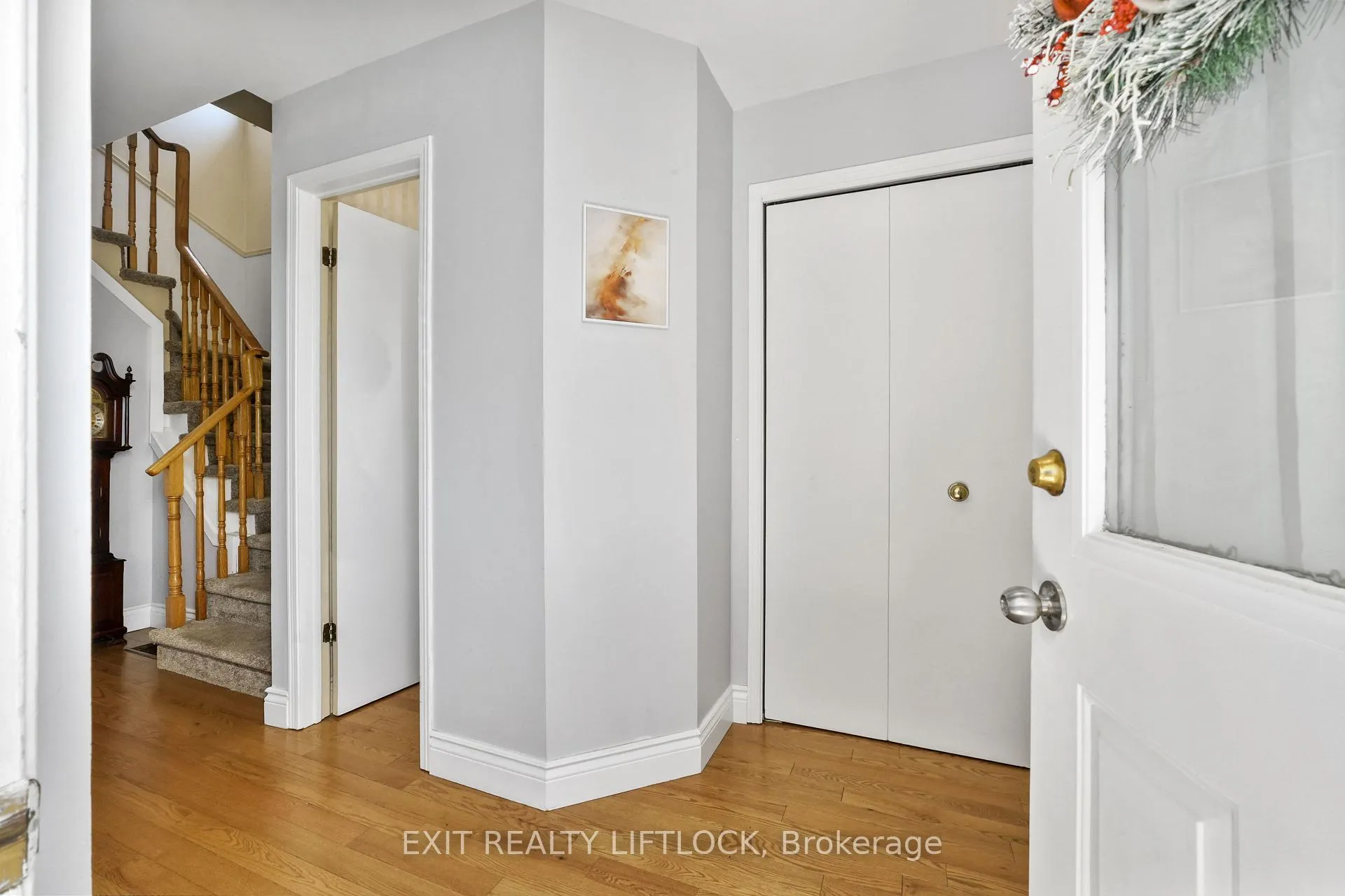 Photo 3 of 1243 Huntington Circle, Peterborough, Otonabee Ward 1 — HOMEH