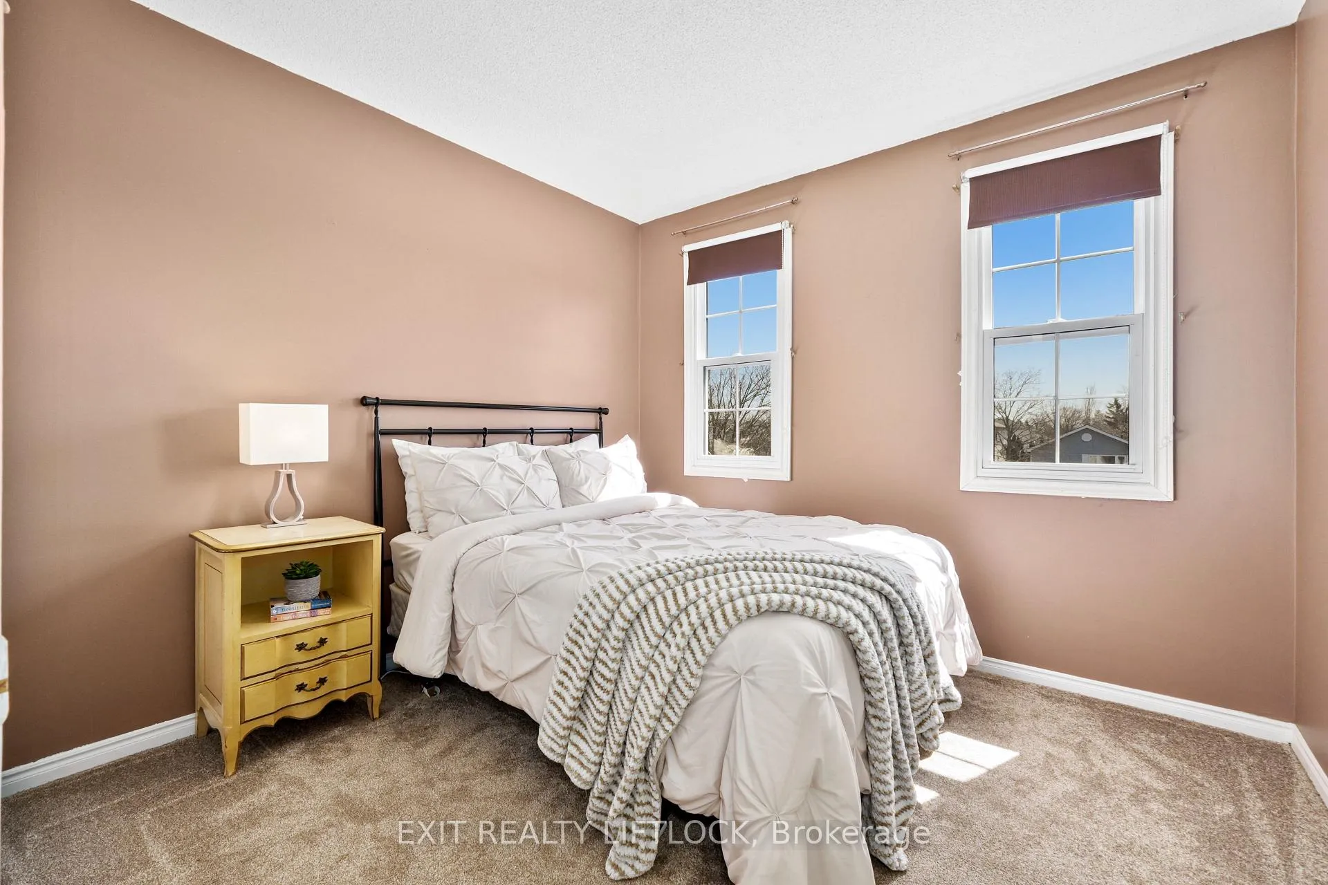 Photo 20 of 1243 Huntington Circle, Peterborough, Otonabee Ward 1 — HOMEH