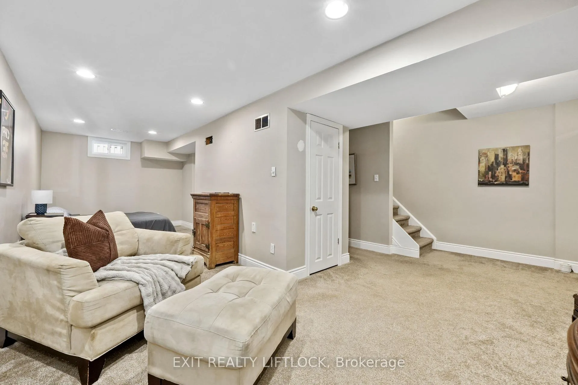 Photo 23 of 1243 Huntington Circle, Peterborough, Otonabee Ward 1 — HOMEH