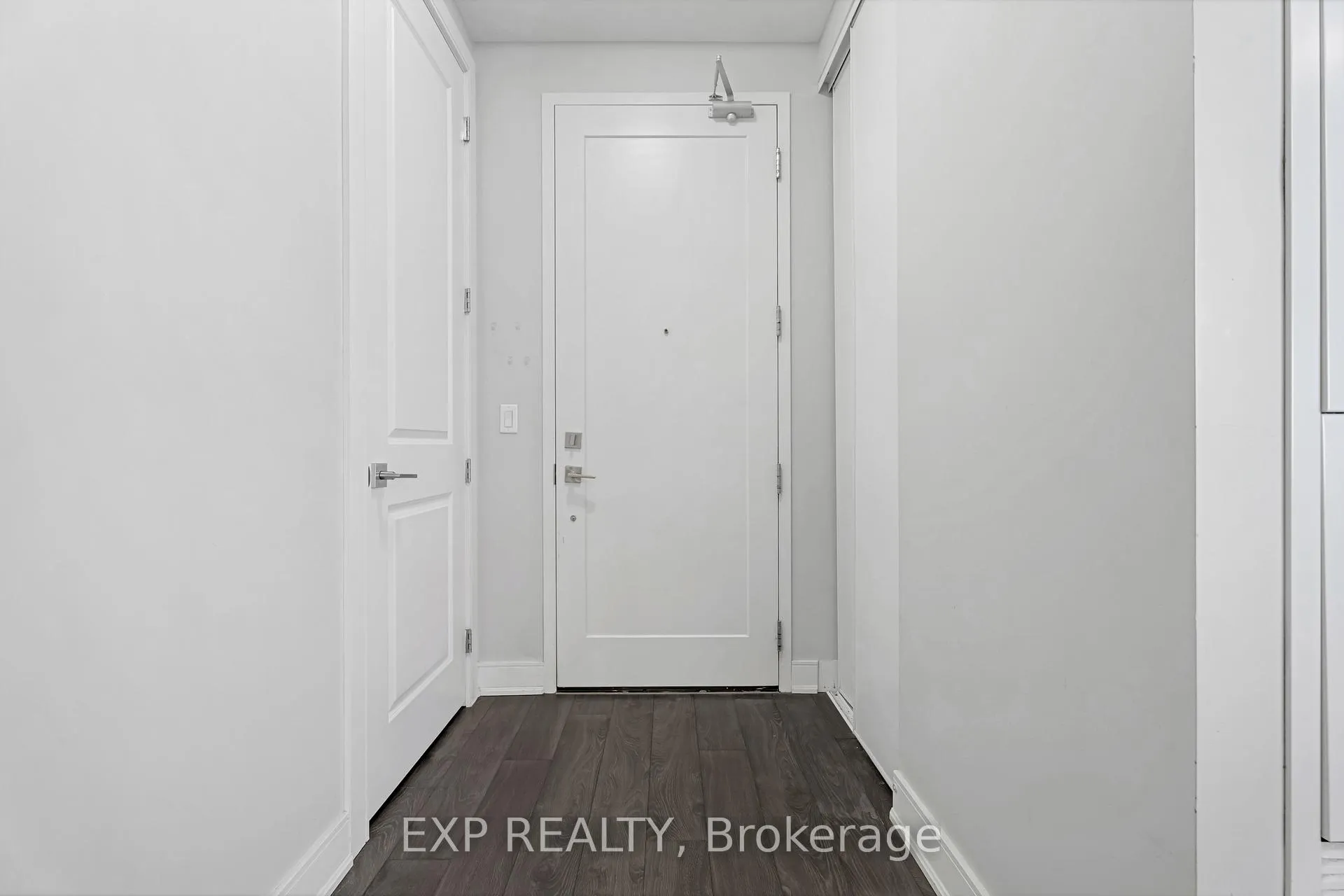 Photo 5 of Unit 1109, 150 Main Street W, Hamilton, Central — HOMEH