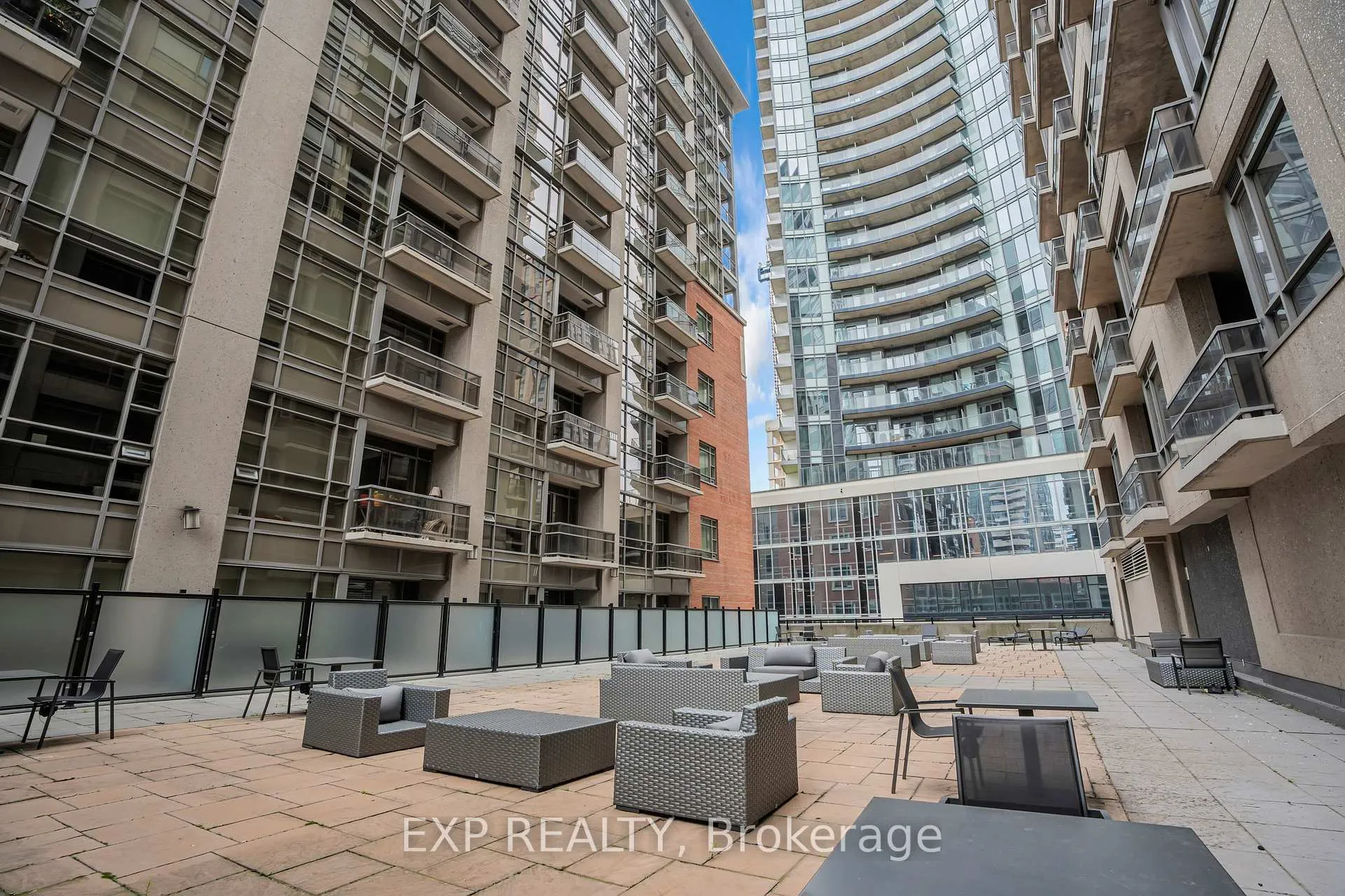 Photo 27 of Unit 1109, 150 Main Street W, Hamilton, Central — HOMEH