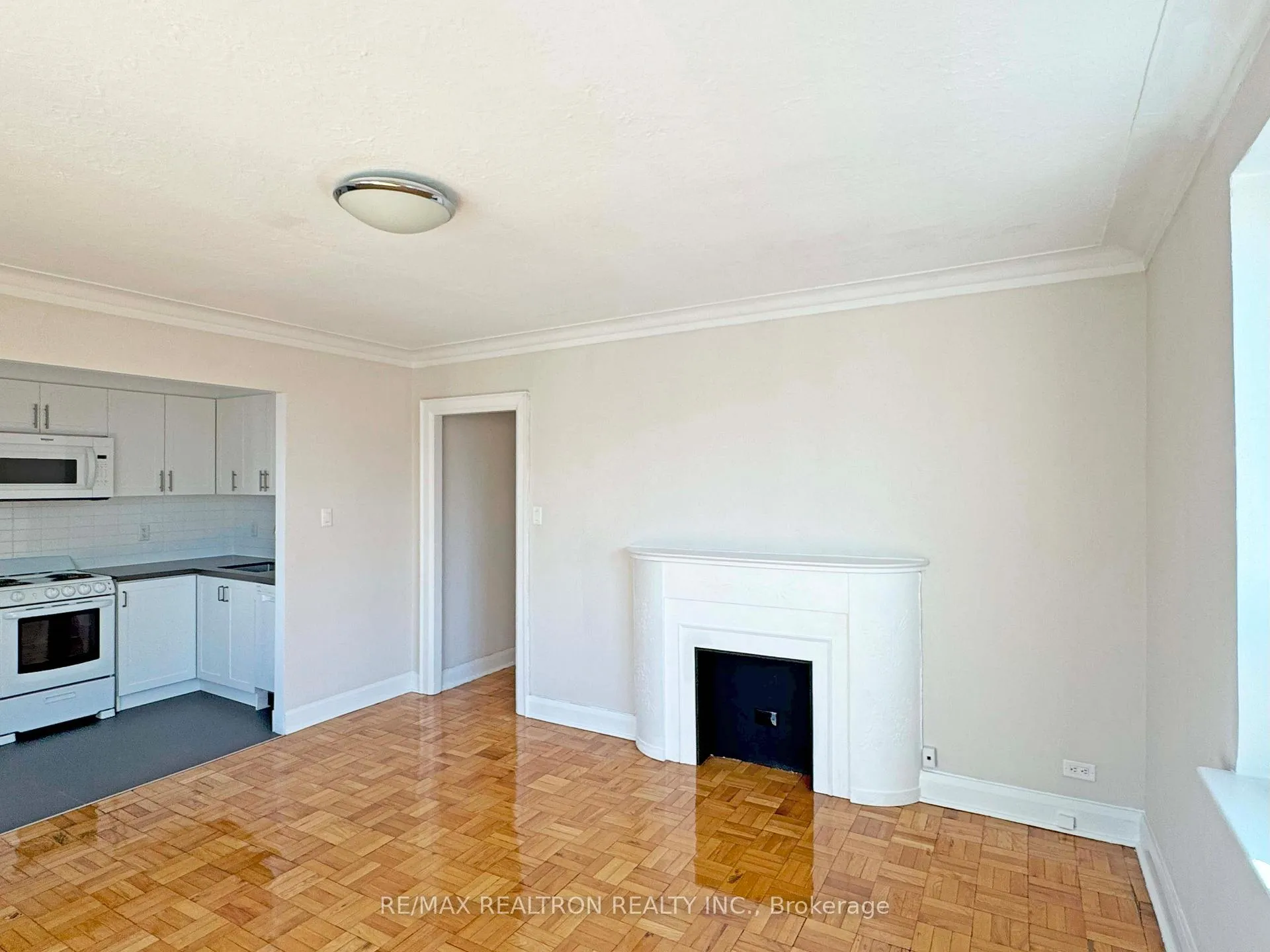 Front of Unit 308, 394 Avenue Road
