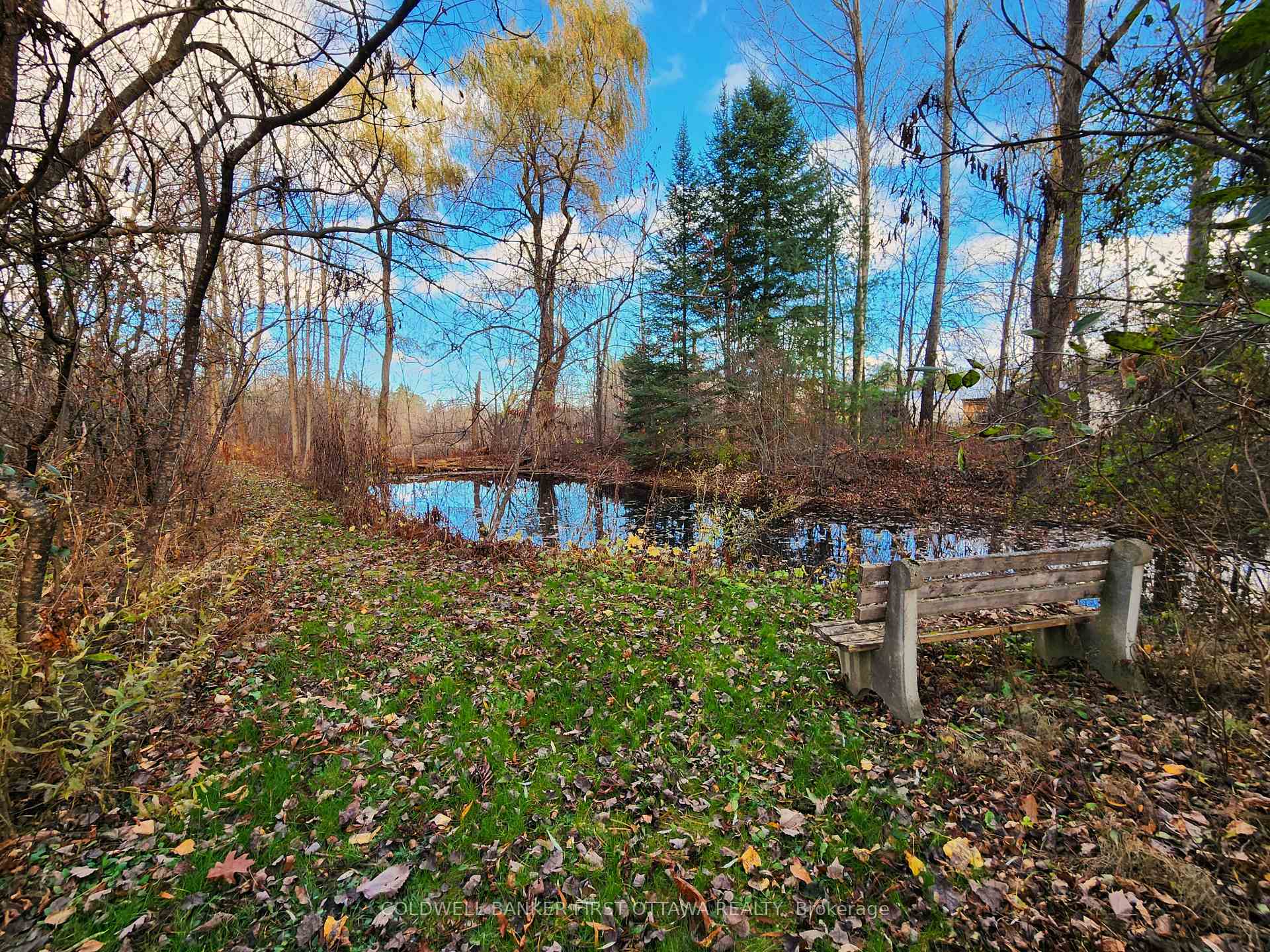 Photo 5 of 3886 Stonecrest Road, Ottawa, Dunrobin — HOMEH