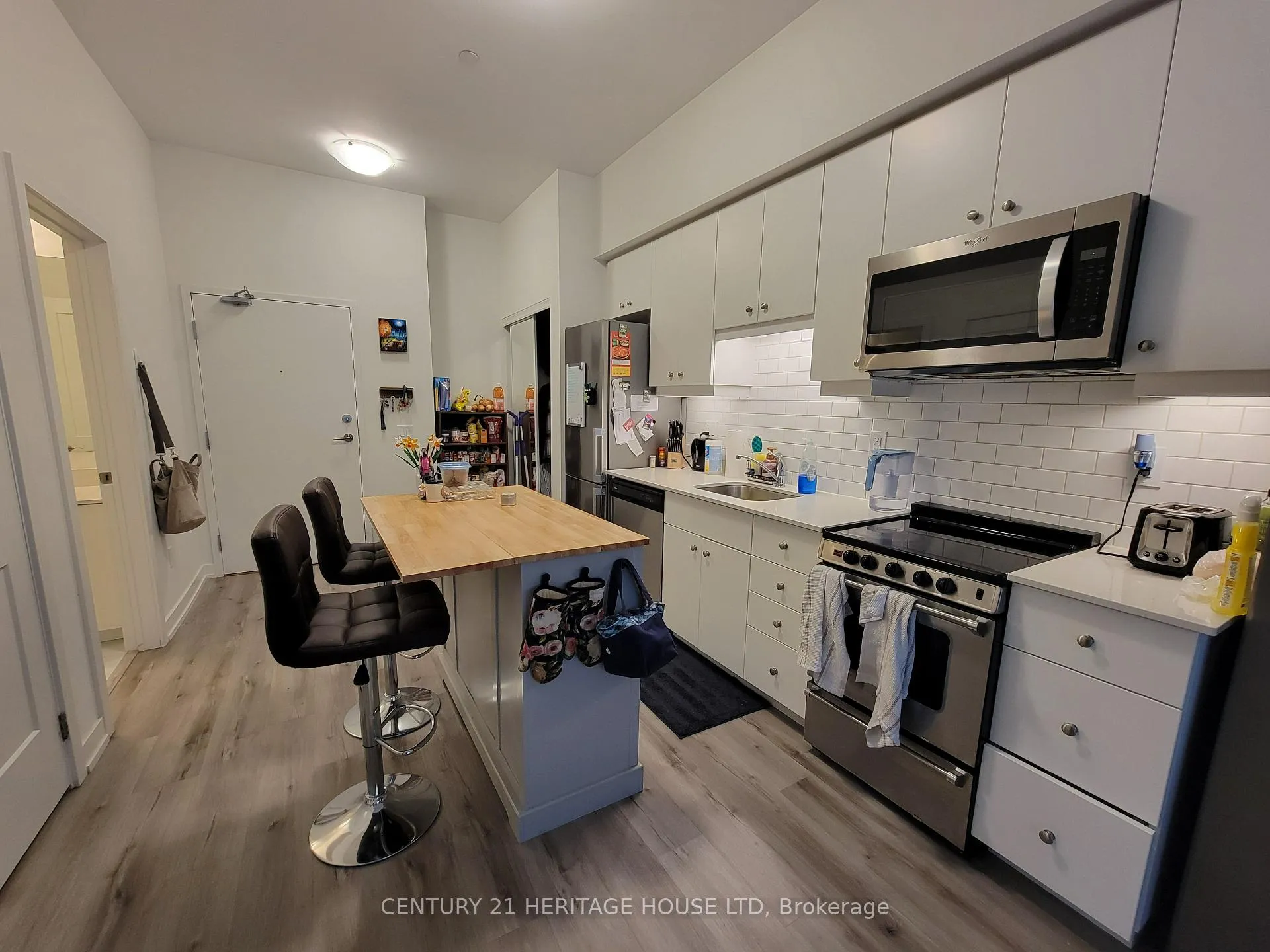 Photo 5 of Unit 110, 247 Northfield Drive E, Waterloo — HOMEH