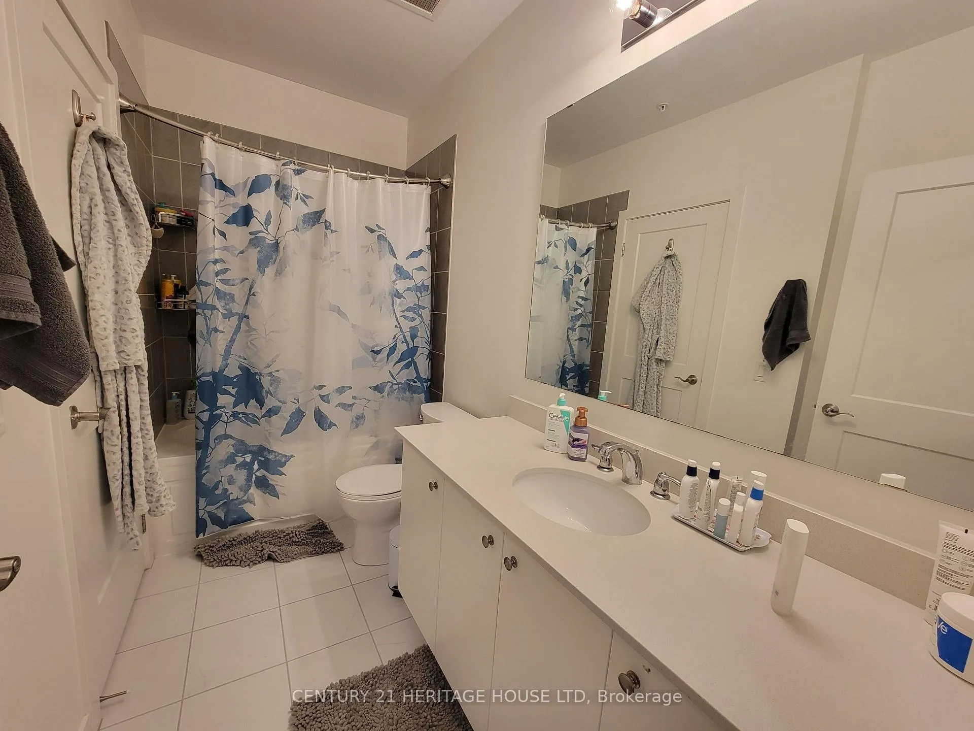 Photo 7 of Unit 110, 247 Northfield Drive E, Waterloo — HOMEH